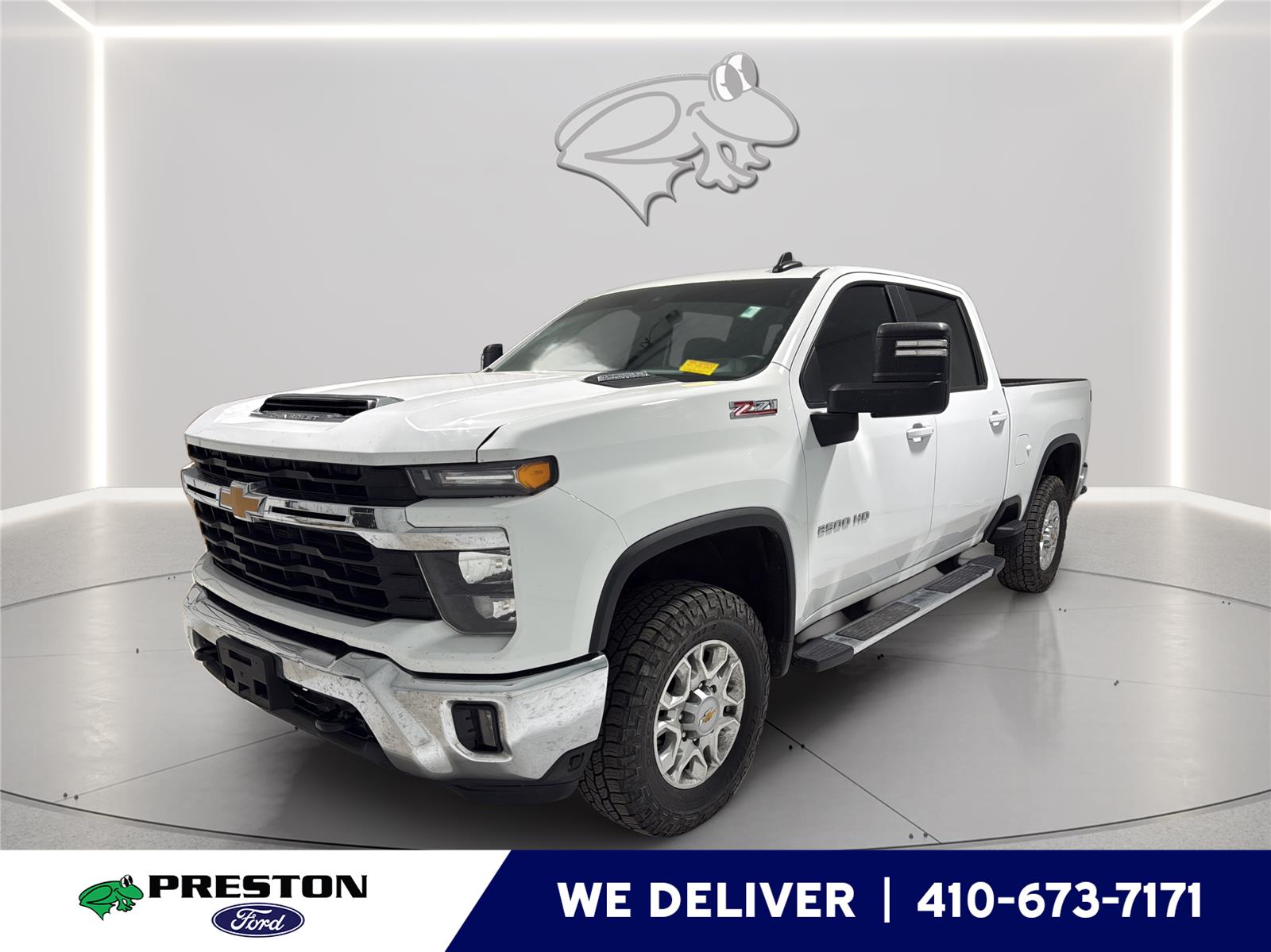 Summit White 2024 Chevrolet Silverado 2500HD LT Crew Cab 4WD Pickup Truck Four-Wheel Drive Automatic