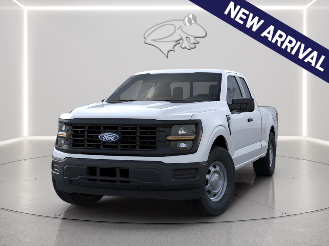 Yz Oxford White 2026 Ford F-150 XL SuperCab RWD Pickup Truck 4X2 Automatic