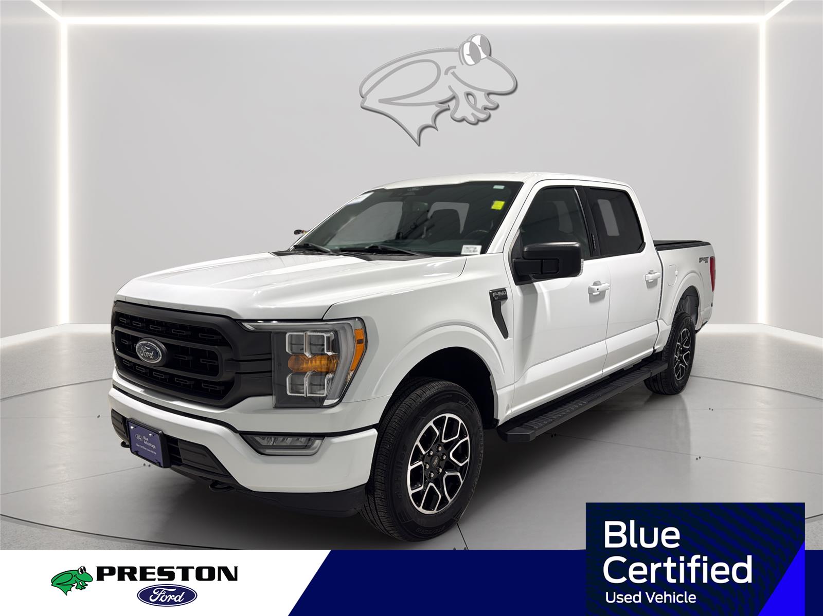 Oxford White 2023 Ford F-150 XLT SuperCrew 4WD Pickup Truck Four-Wheel Drive Automatic