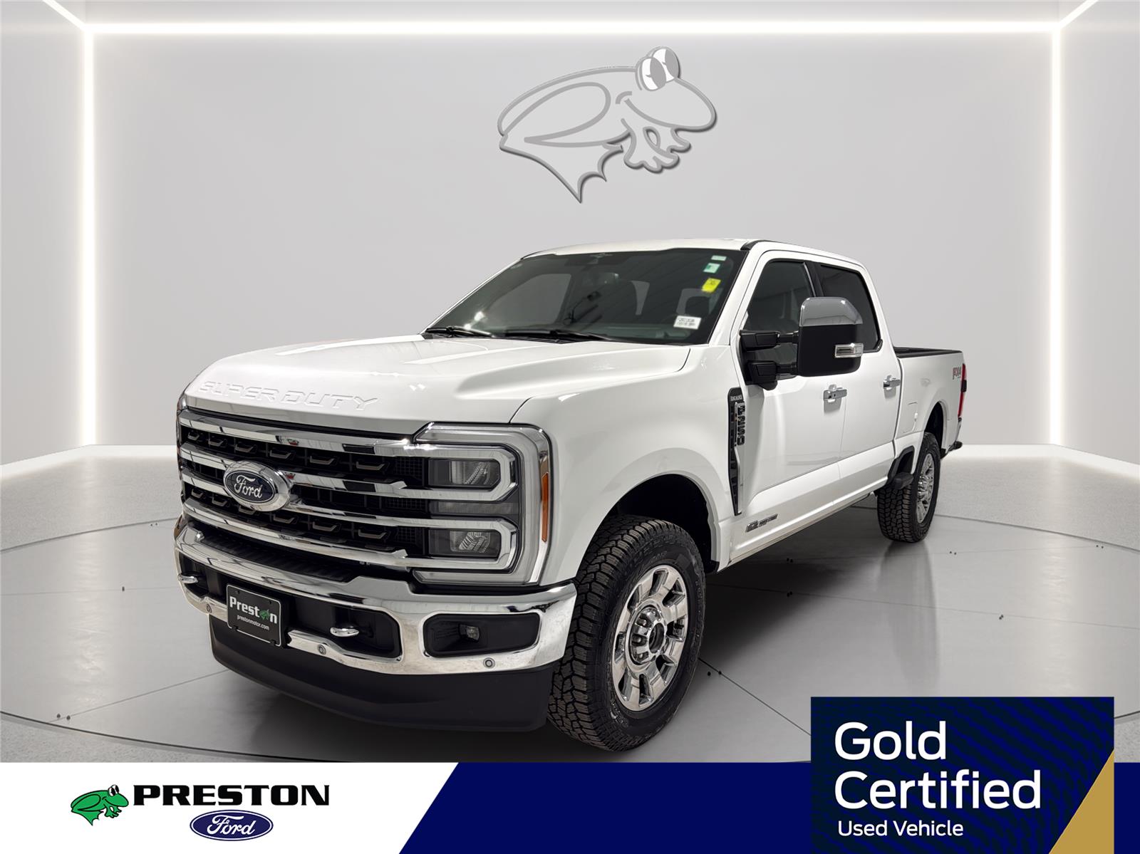 Oxford White 2023 Ford F-250 Super Duty Pickup Truck Four-Wheel Drive Automatic