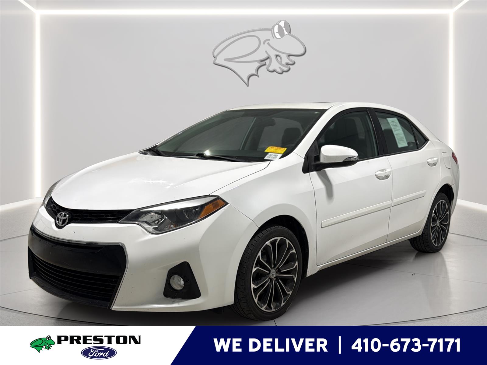 Super White 2014 Toyota Corolla Sedan Front-Wheel Drive Continuously Variable Transmission