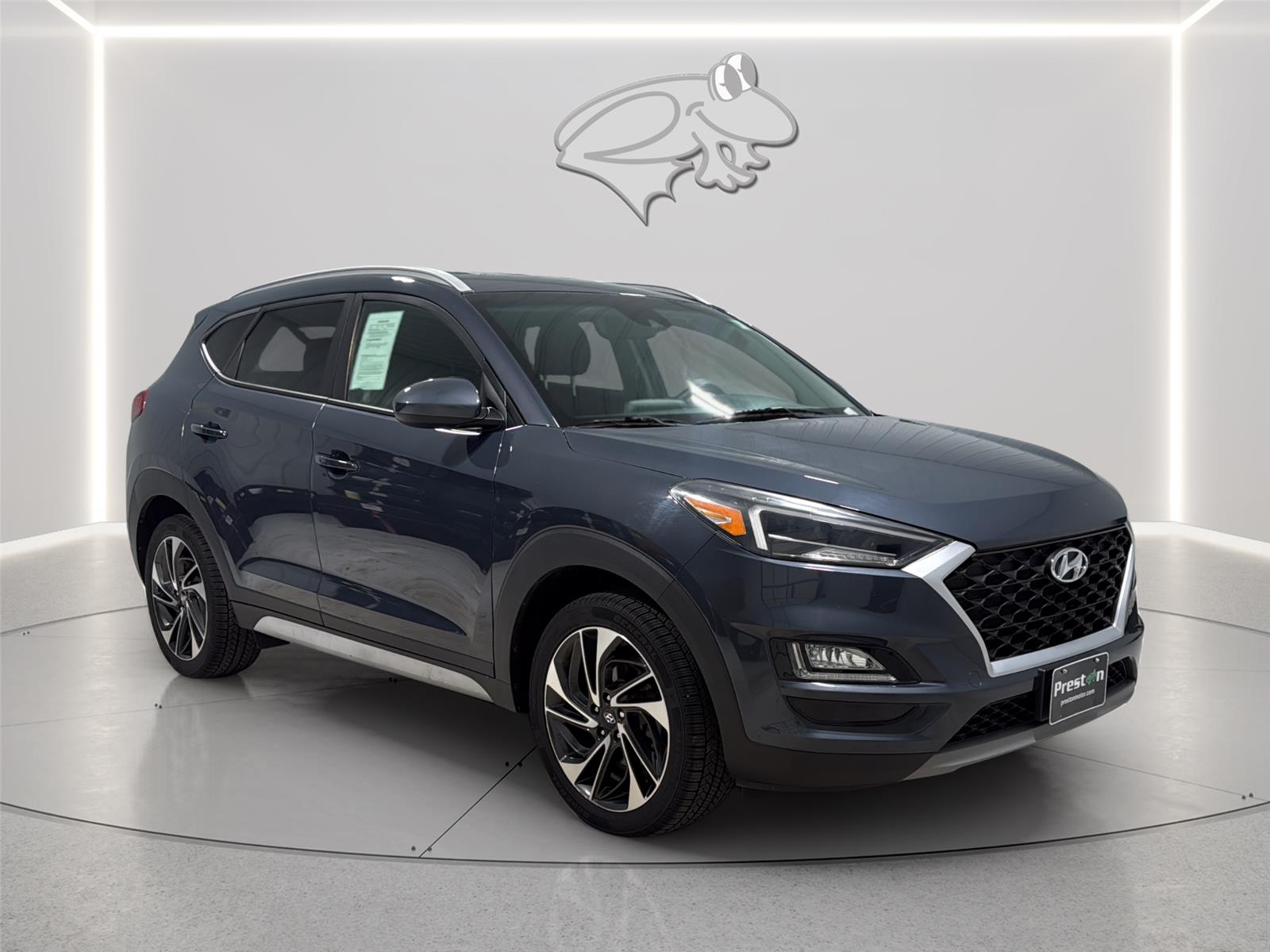 View vehicle photo 7