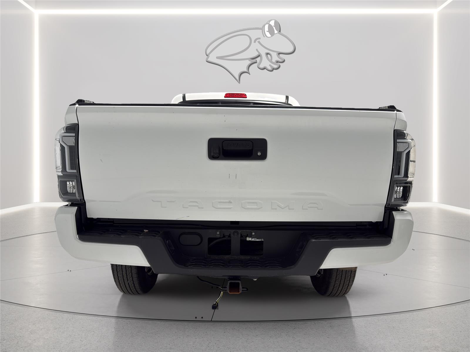 View vehicle photo 6