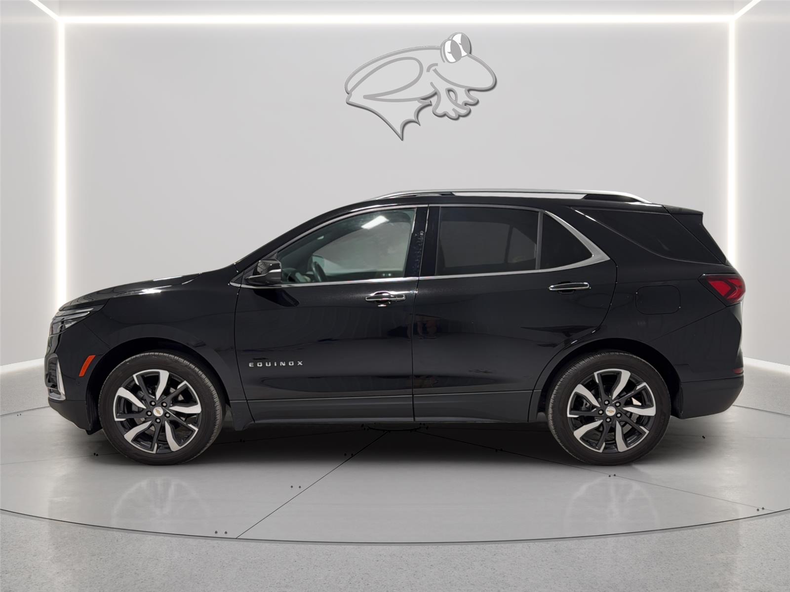 View vehicle photo 2