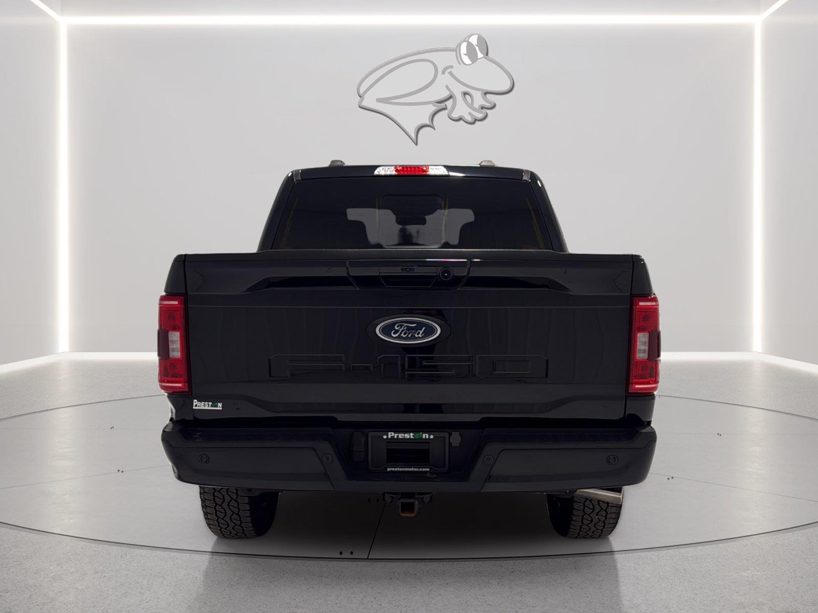 View vehicle photo 5