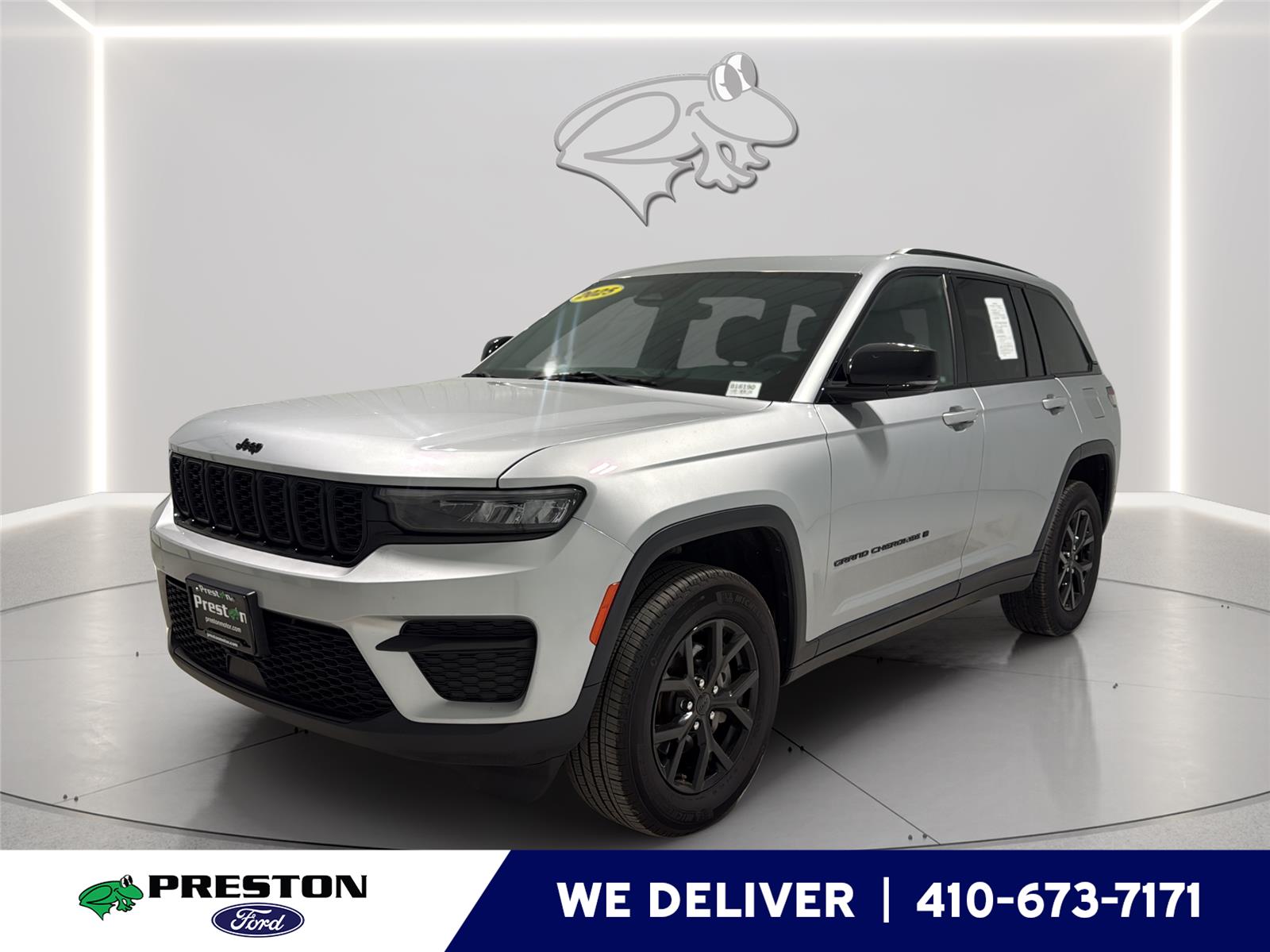 Silver Zynith 2025 Jeep Grand Cherokee SUV / Crossover Four-Wheel Drive 8-Speed Automatic