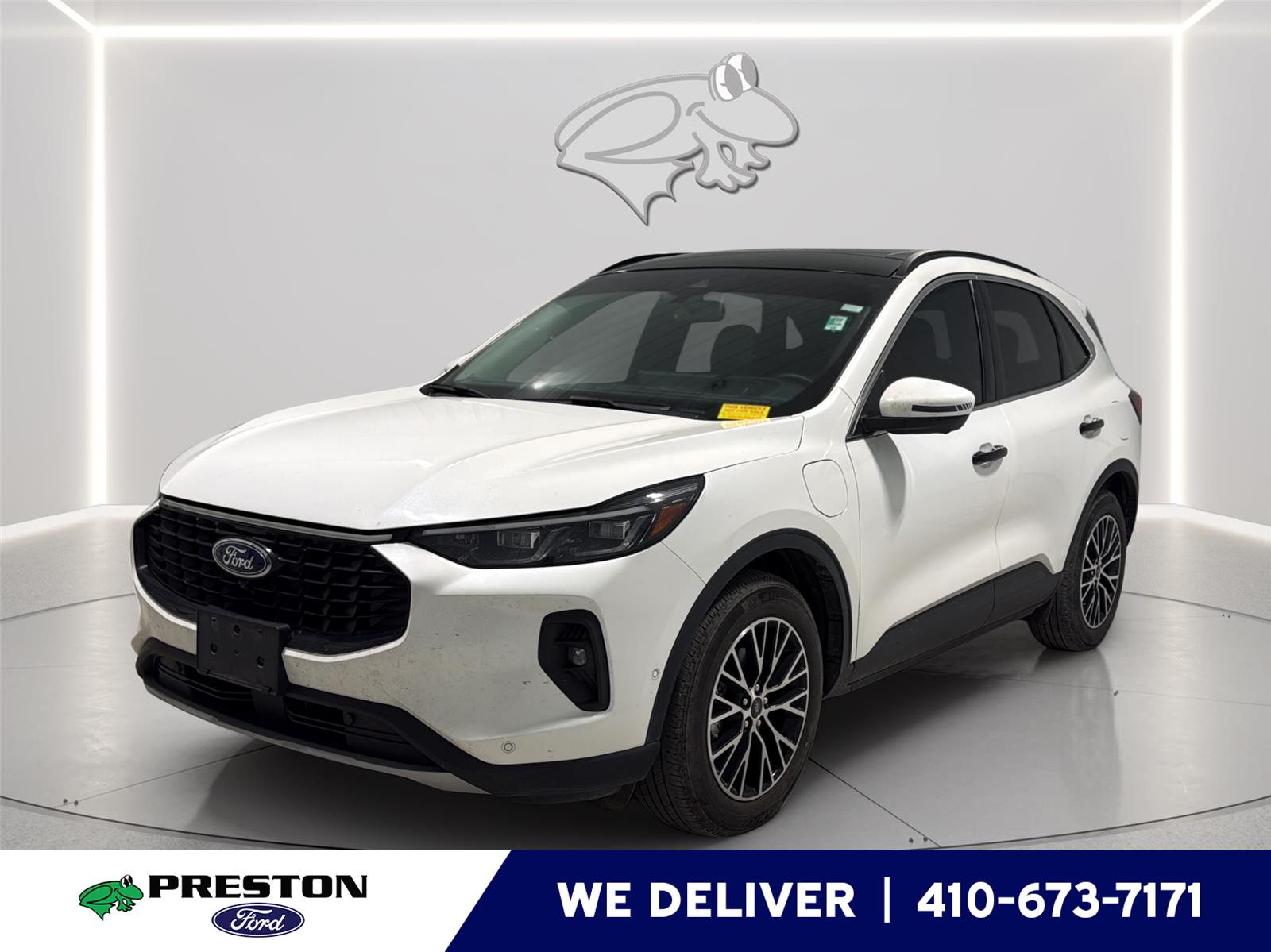 Star White Metallic Tri-Coat 2023 Ford Escape Hybrid Plug-in SUV / Crossover Front-Wheel Drive Continuously Variable Transmission