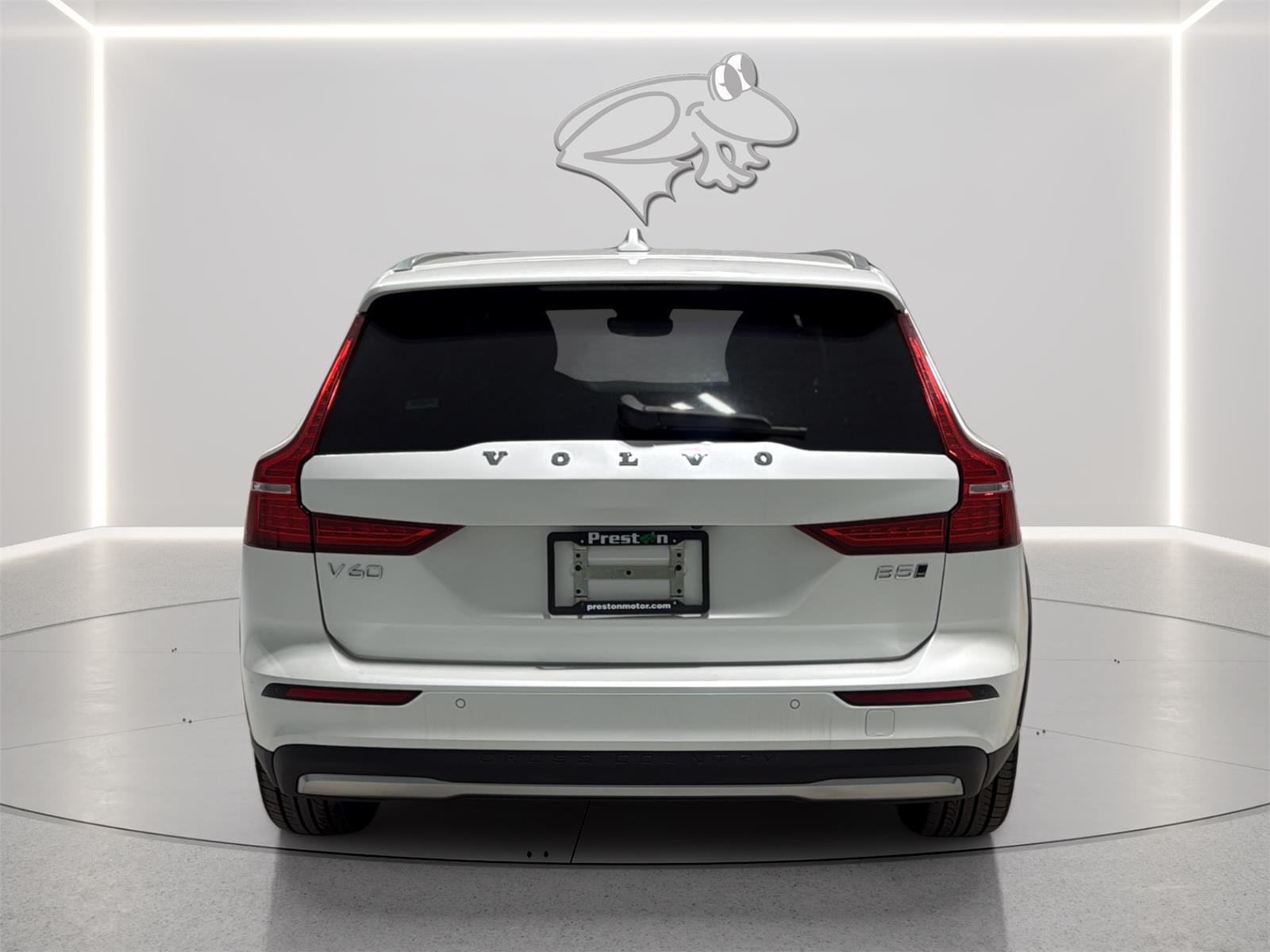 View vehicle photo 6
