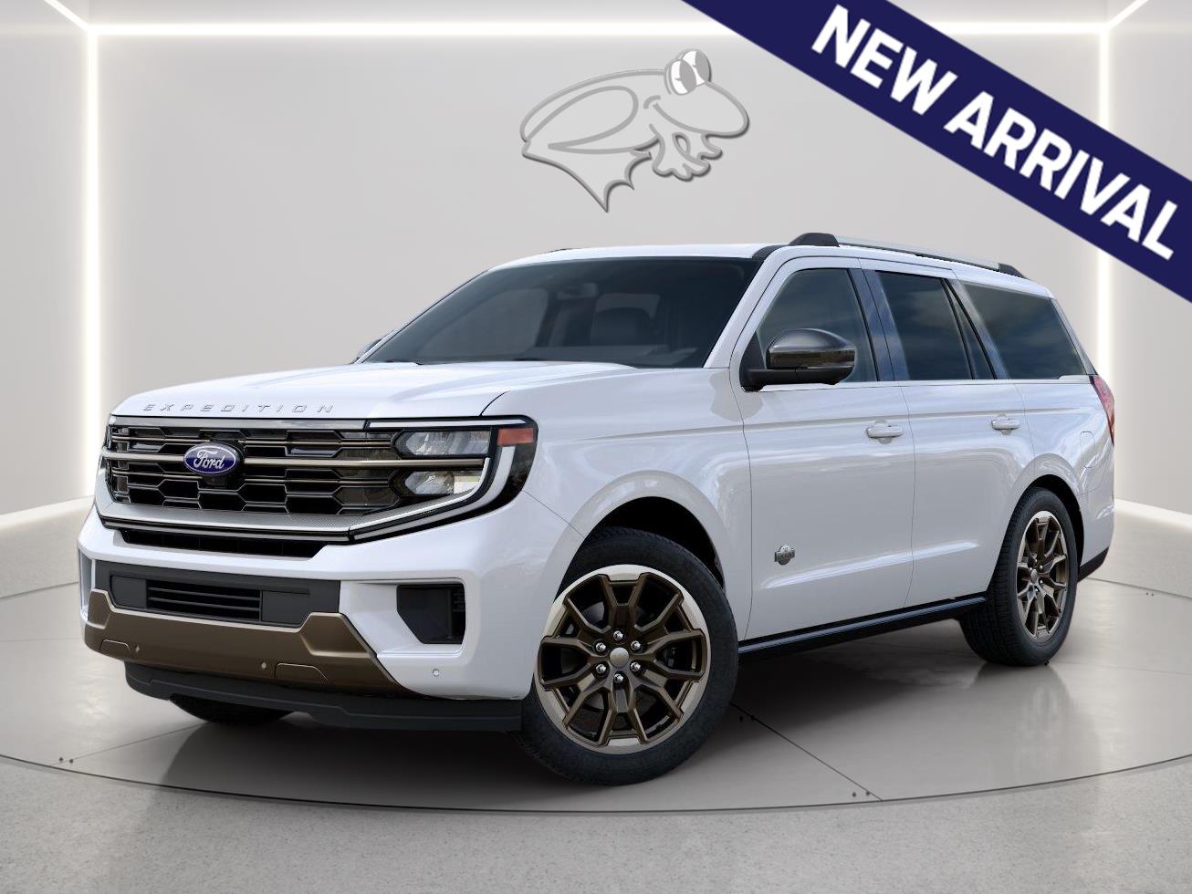 Star White Metallic Tri-Coat 2027 Ford Expedition SUV / Crossover Four-Wheel Drive Automatic
