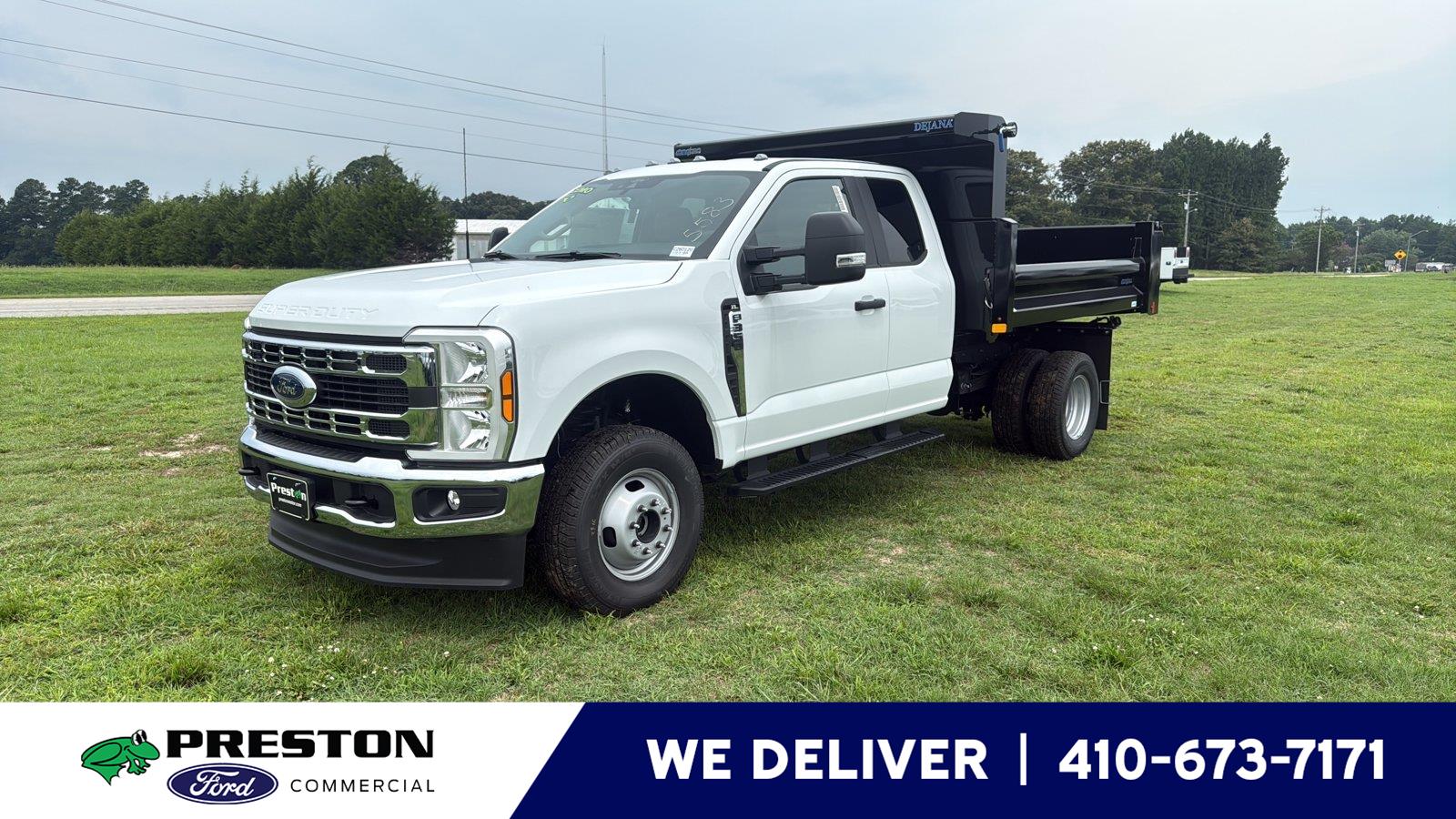 Oxford White 2026 Ford F-350 Super Duty Chassis Four-Wheel Drive Automatic