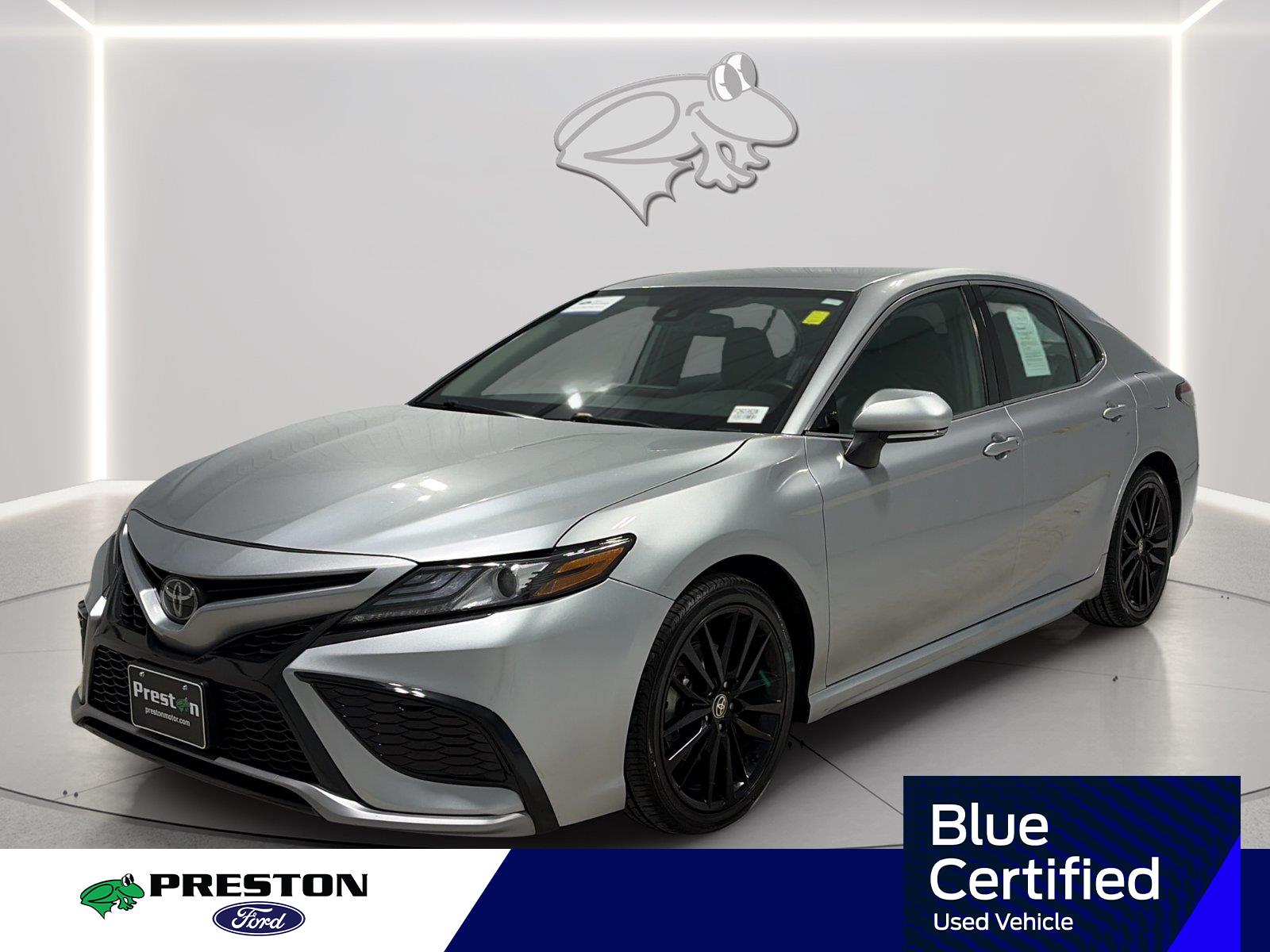 Celestial Silver Metallic 2024 Toyota Camry Sedan Front-Wheel Drive 8-Speed Automatic