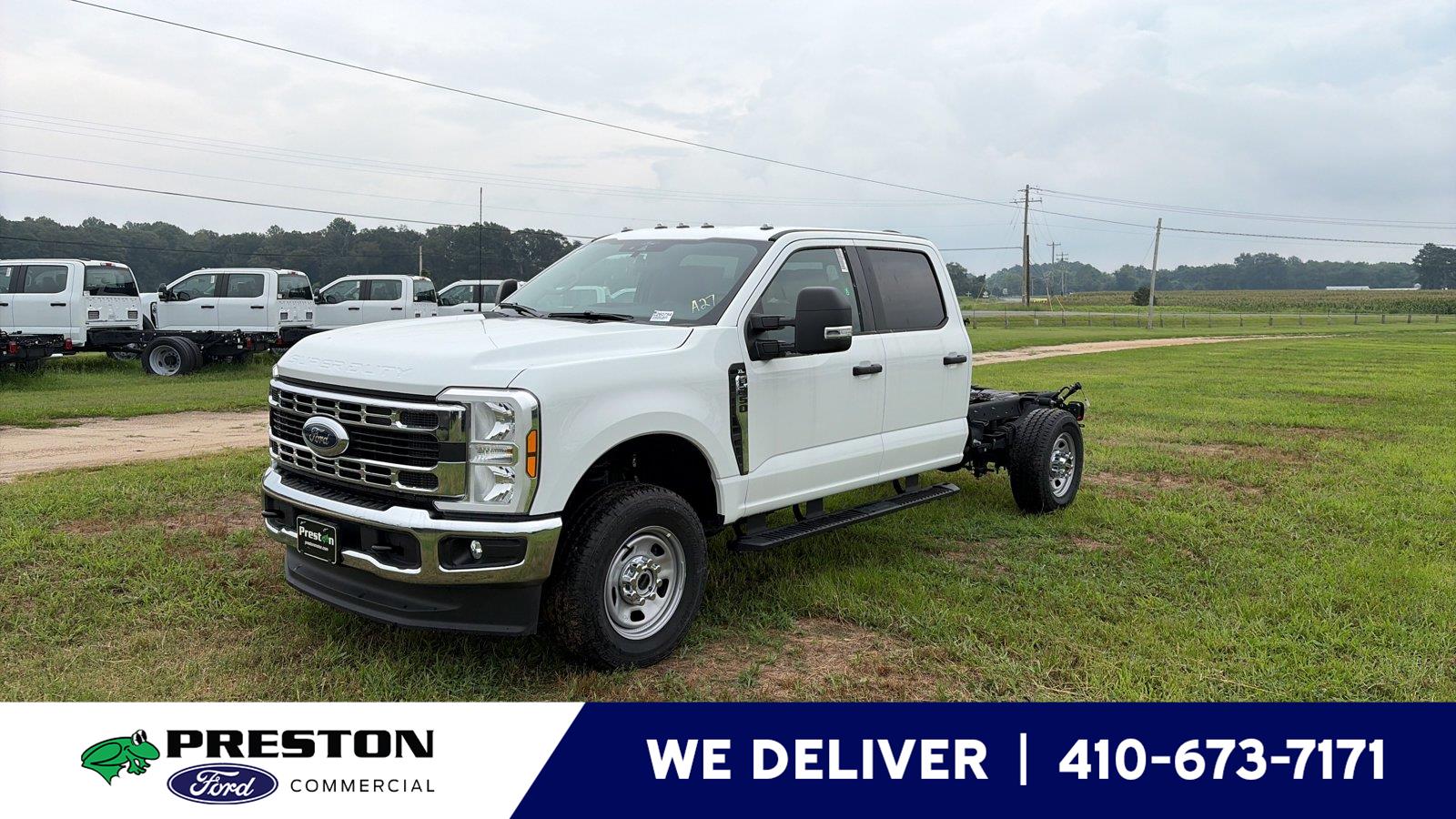 Oxford White 2026 Ford F-350 Super Duty Chassis Pickup Truck Four-Wheel Drive Automatic