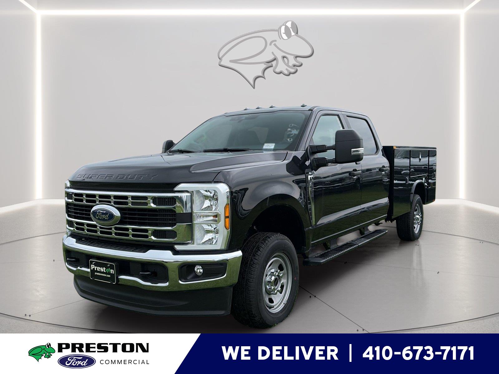 Agate Black Metallic 2026 Ford F-350 Super Duty Chassis Pickup Truck Four-Wheel Drive Automatic