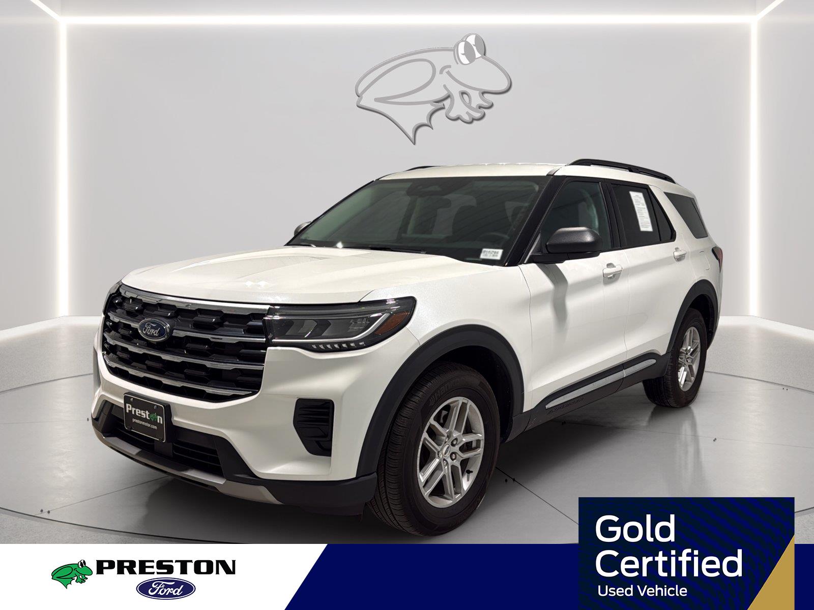 Star White Metallic Tri-Coat 2025 Ford Explorer SUV / Crossover All-Wheel Drive Automatic