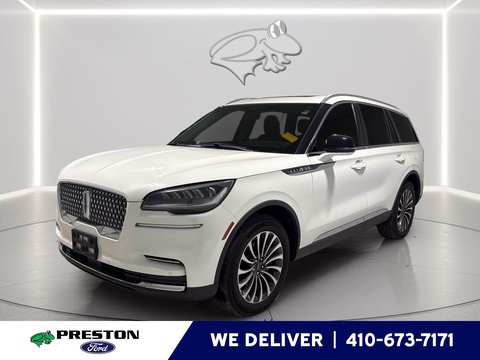 Pristine White Metallic Tri-Coat 2023 Lincoln Aviator SUV / Crossover All-Wheel Drive Automatic