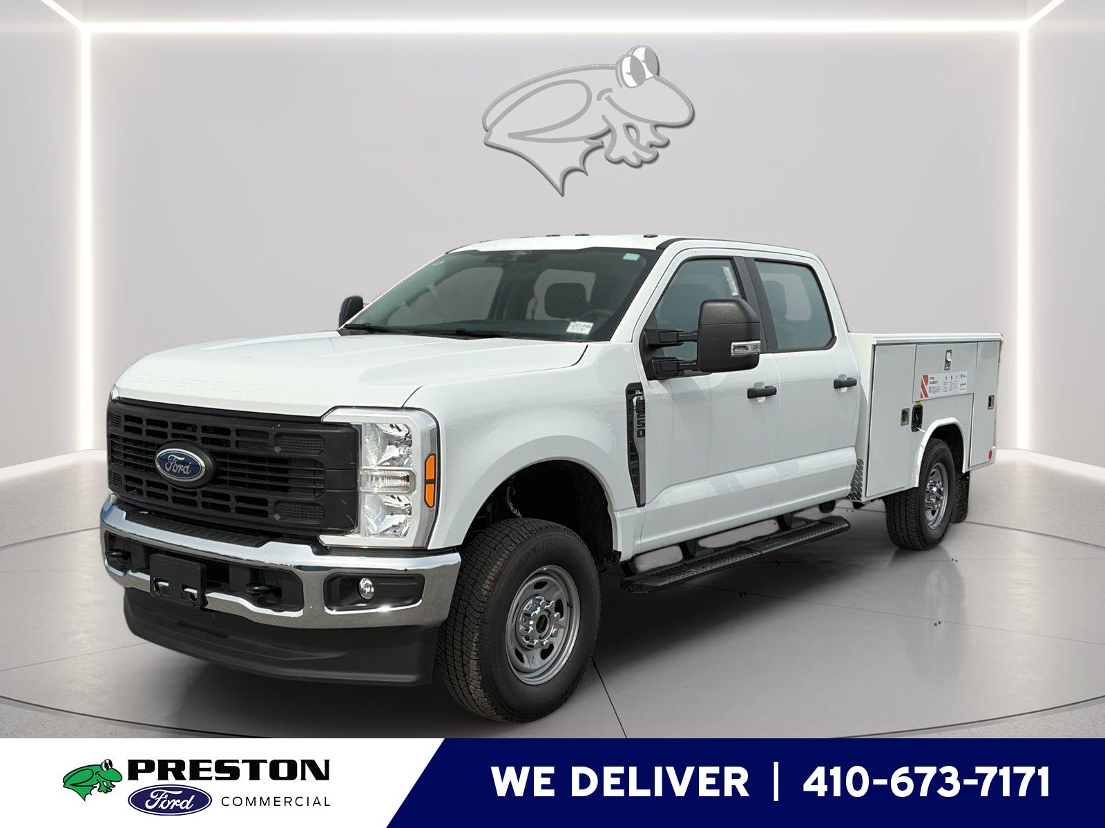 Oxford White 2026 Ford F-250 Super Duty Pickup Truck Four-Wheel Drive Automatic
