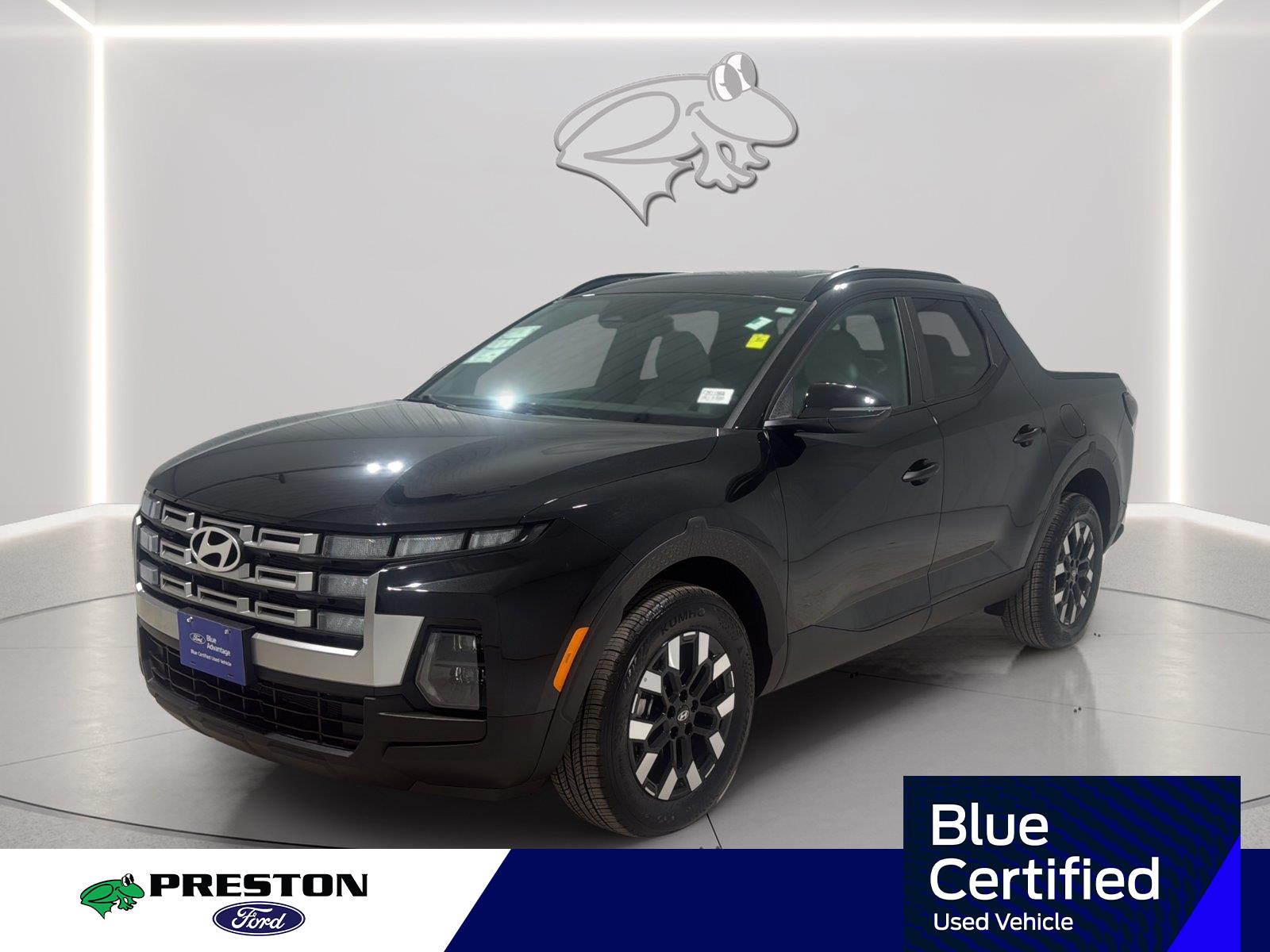 Phantom Black 2025 Hyundai Santa Cruz Pickup Truck All-Wheel Drive Automatic