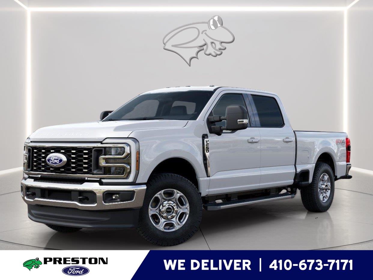 Oxford White 2027 Ford F-250 Super Duty Pickup Truck Four-Wheel Drive Automatic