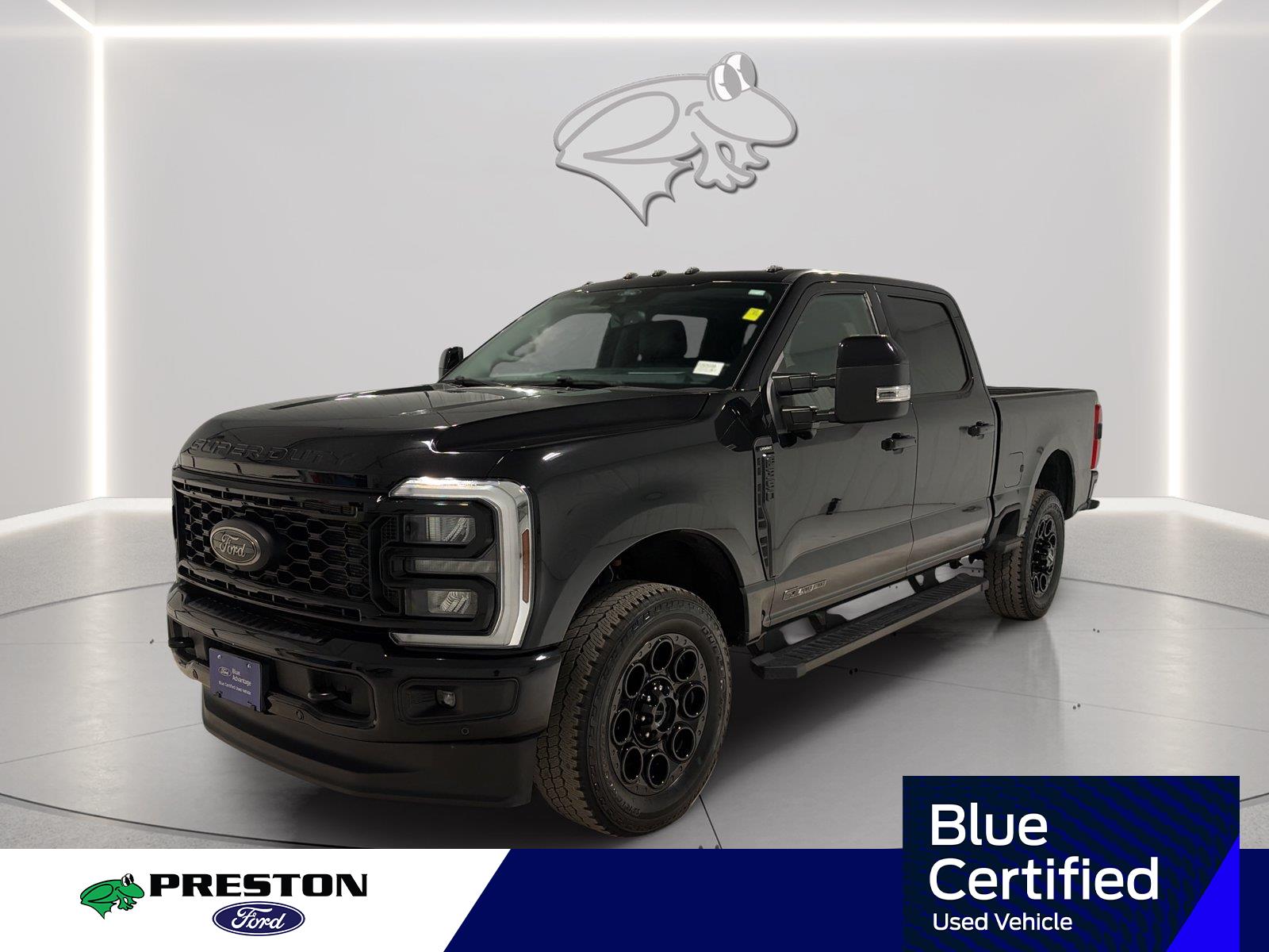 Agate Black 2025 Ford F-350 Super Duty Pickup Truck Four-Wheel Drive Automatic