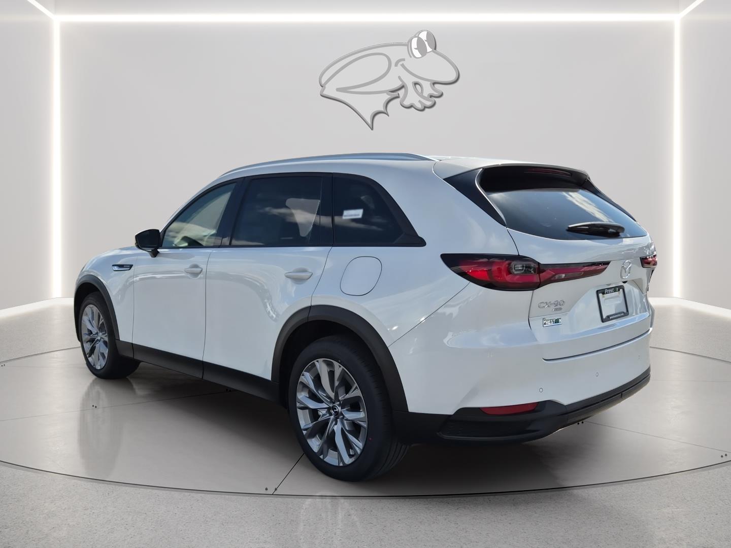 View vehicle photo 5