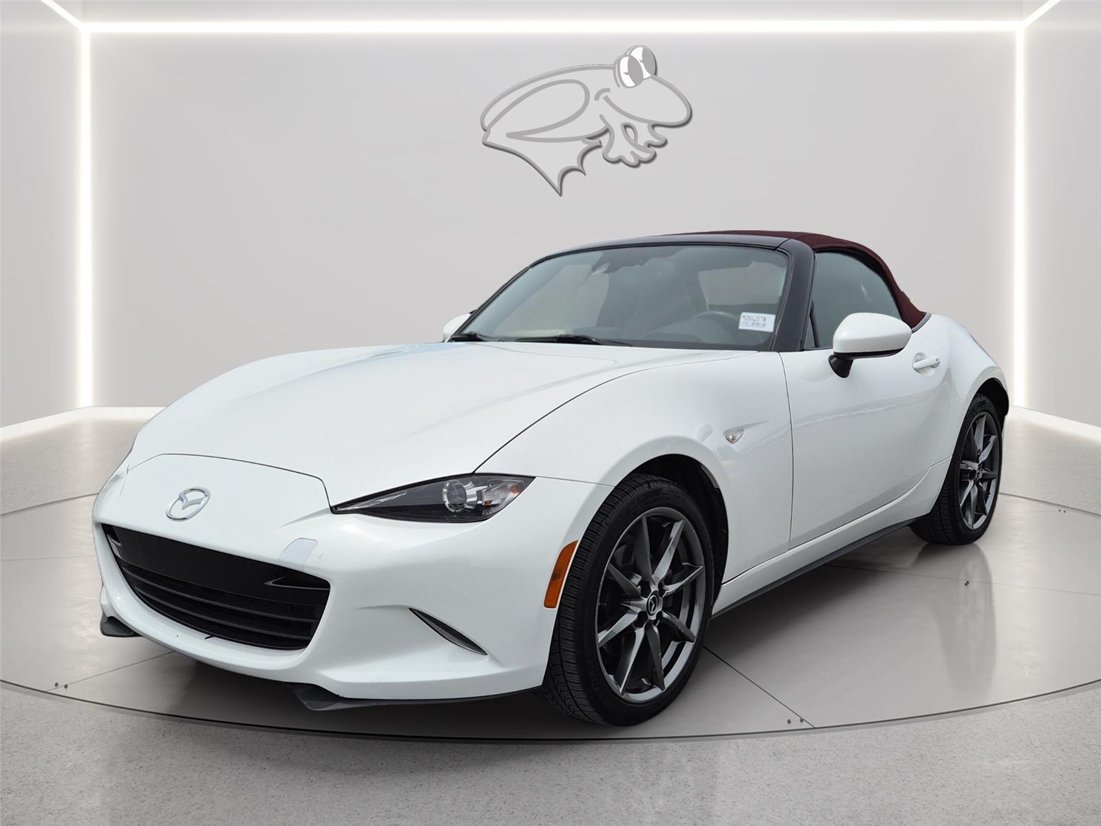  2018 Mazda MX-5 Miata Convertible Rear-Wheel Drive 