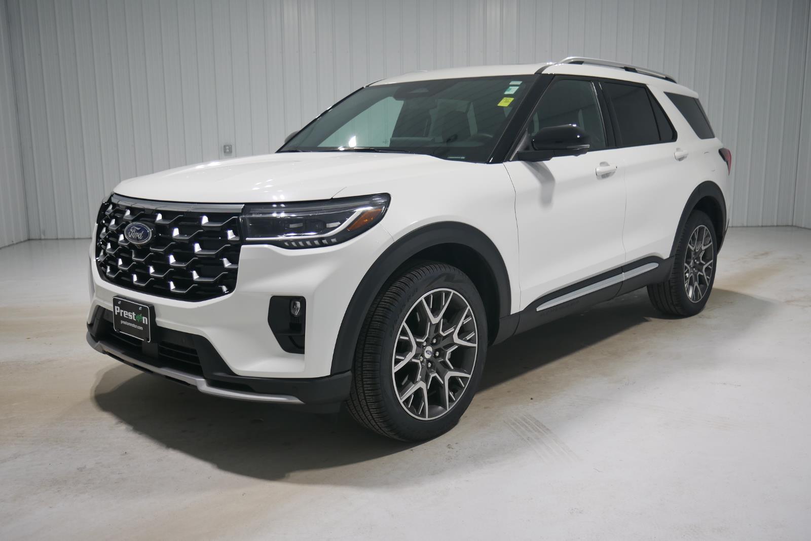 2025 Ford Explorer Platinum AWD