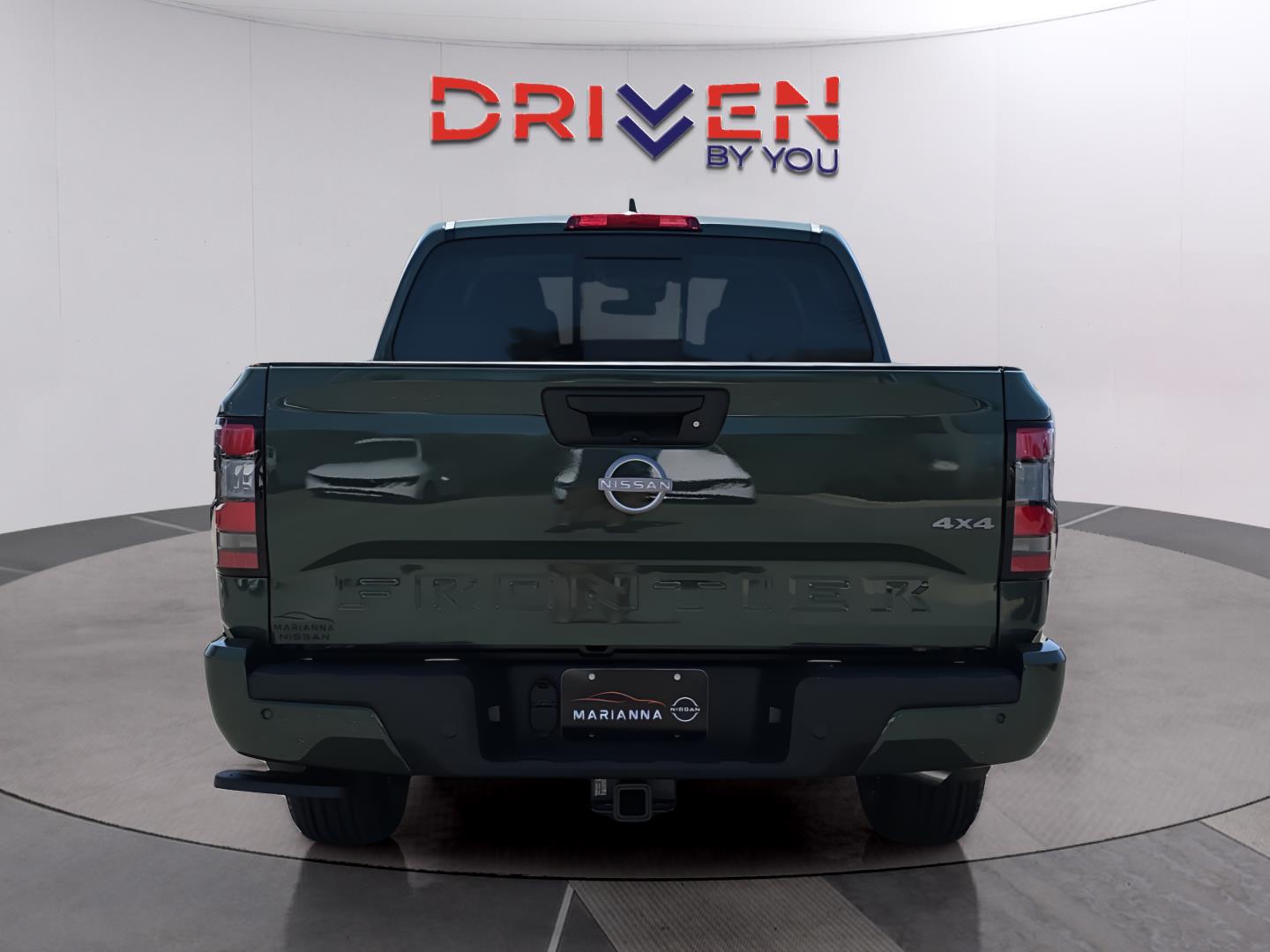 View vehicle photo 4