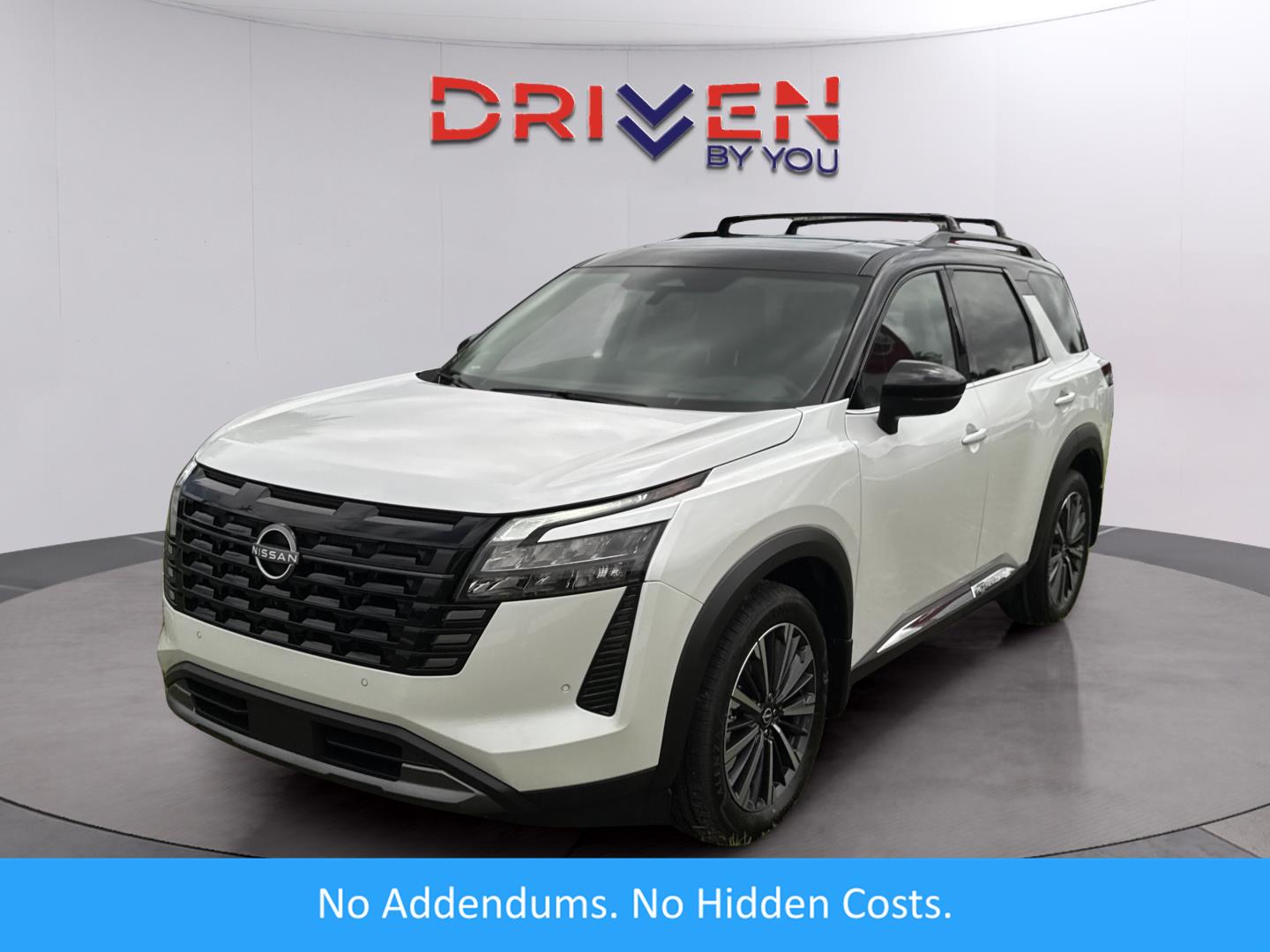 Everest White Pearl Tricoat/Super Black 2026 Nissan Pathfinder Platinum FWD SUV / Crossover Front-Wheel Drive Automatic