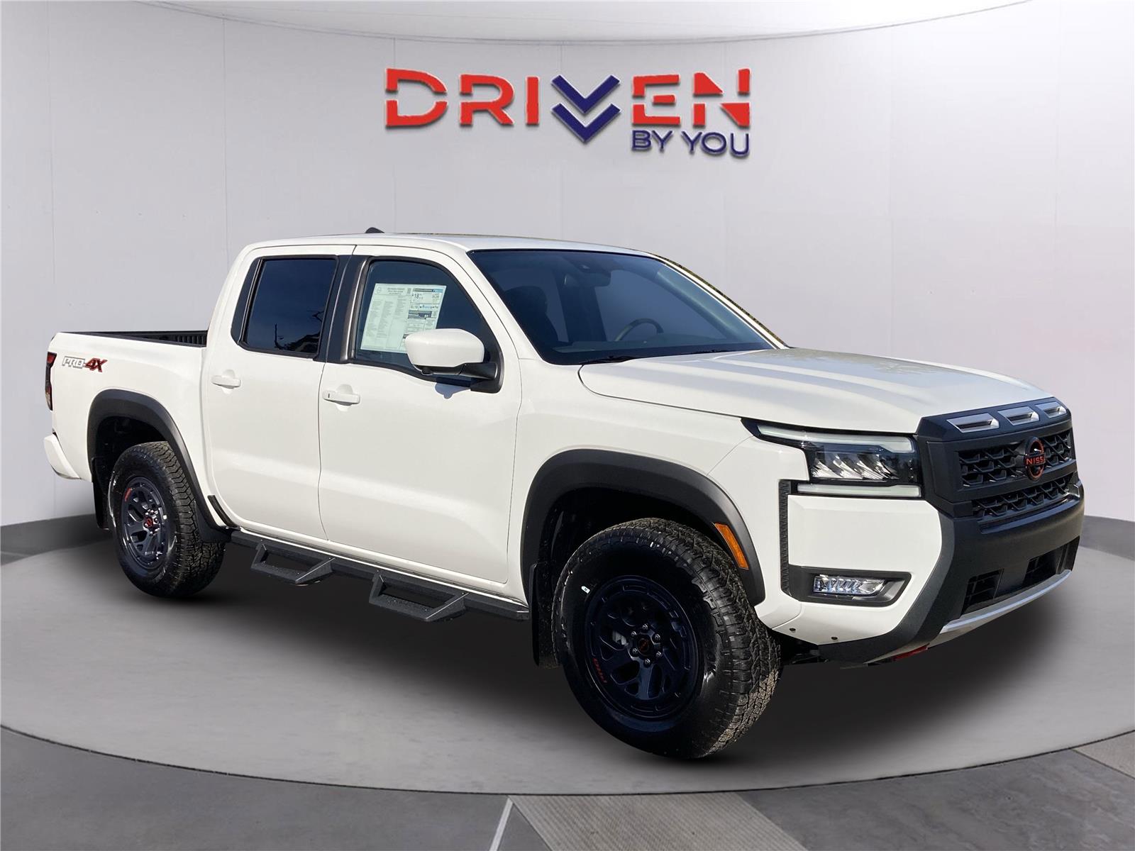 Glacier White 2026 Nissan Frontier Pickup Truck Four-Wheel Drive Automatic