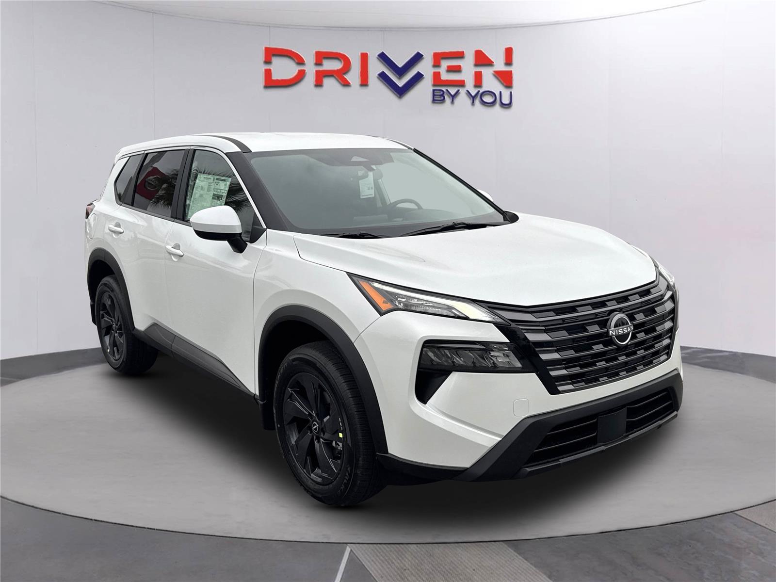 Everest White Pearl Tricoat 2026 Nissan Rogue SUV / Crossover Front-Wheel Drive Continuously Variable Transmission