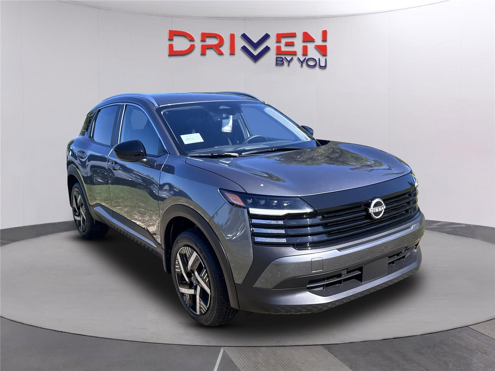Gray (Gun Metallic) 2026 Nissan Kicks SUV / Crossover Front-Wheel Drive Continuously Variable Transmission