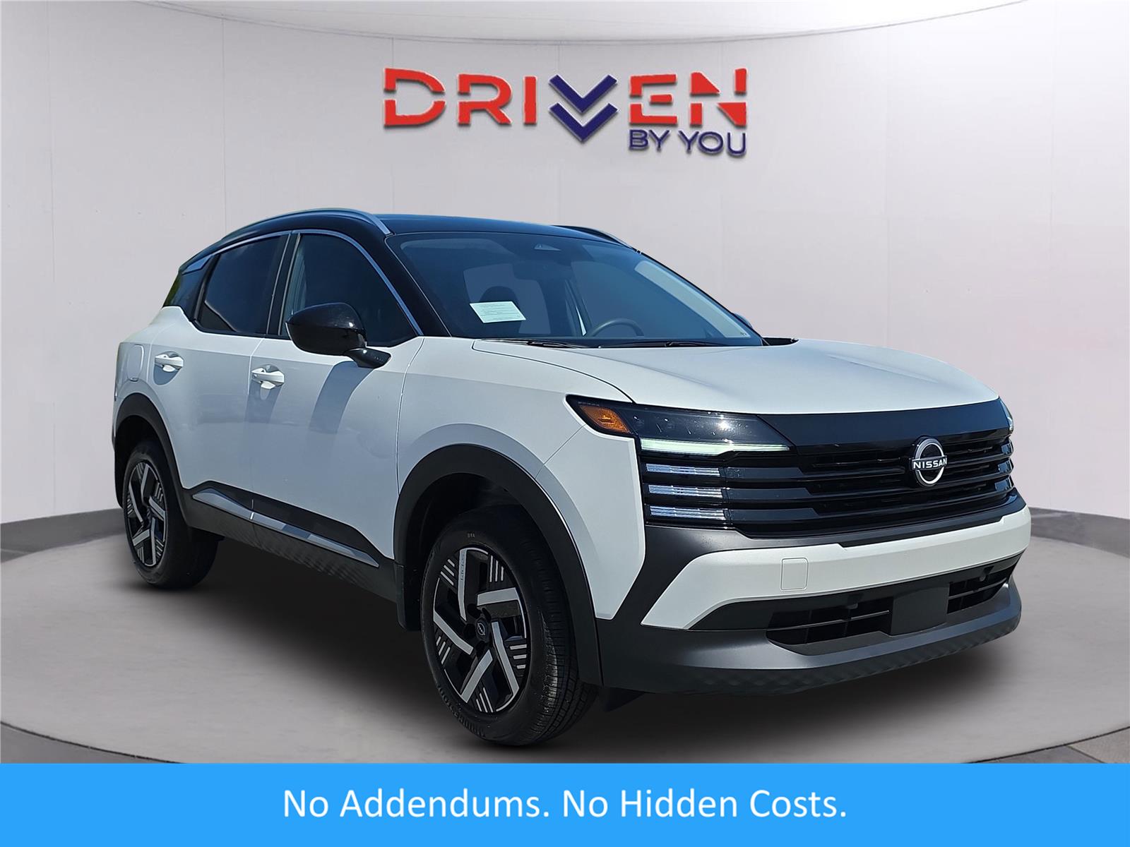 Aspen White Tricoat/Super Black 2026 Nissan Kicks SUV / Crossover Front-Wheel Drive Continuously Variable Transmission