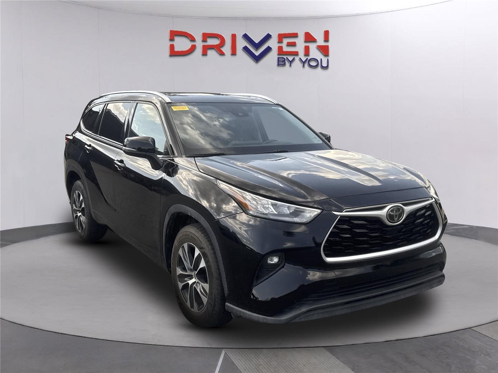 2020 Toyota Highlander XLE FWD