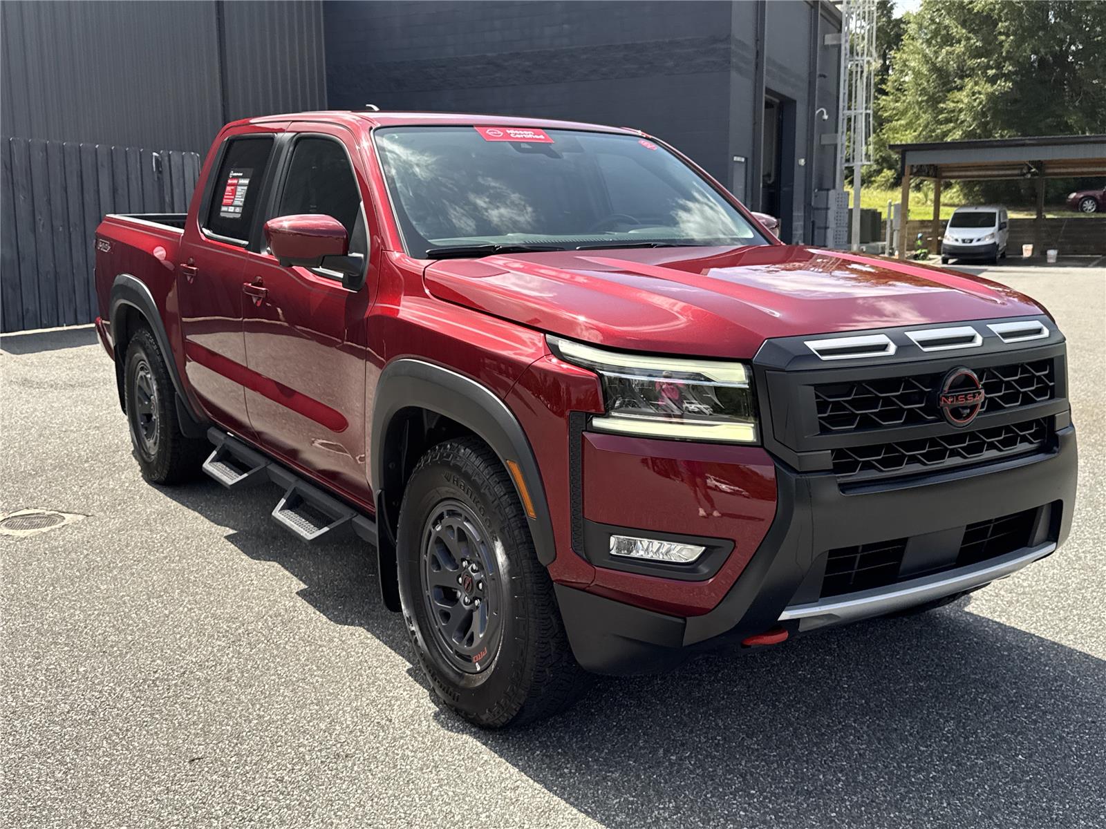 Cardinal Red Metallic Tricoat 2025 Nissan Frontier Pickup Truck 4X2 Automatic