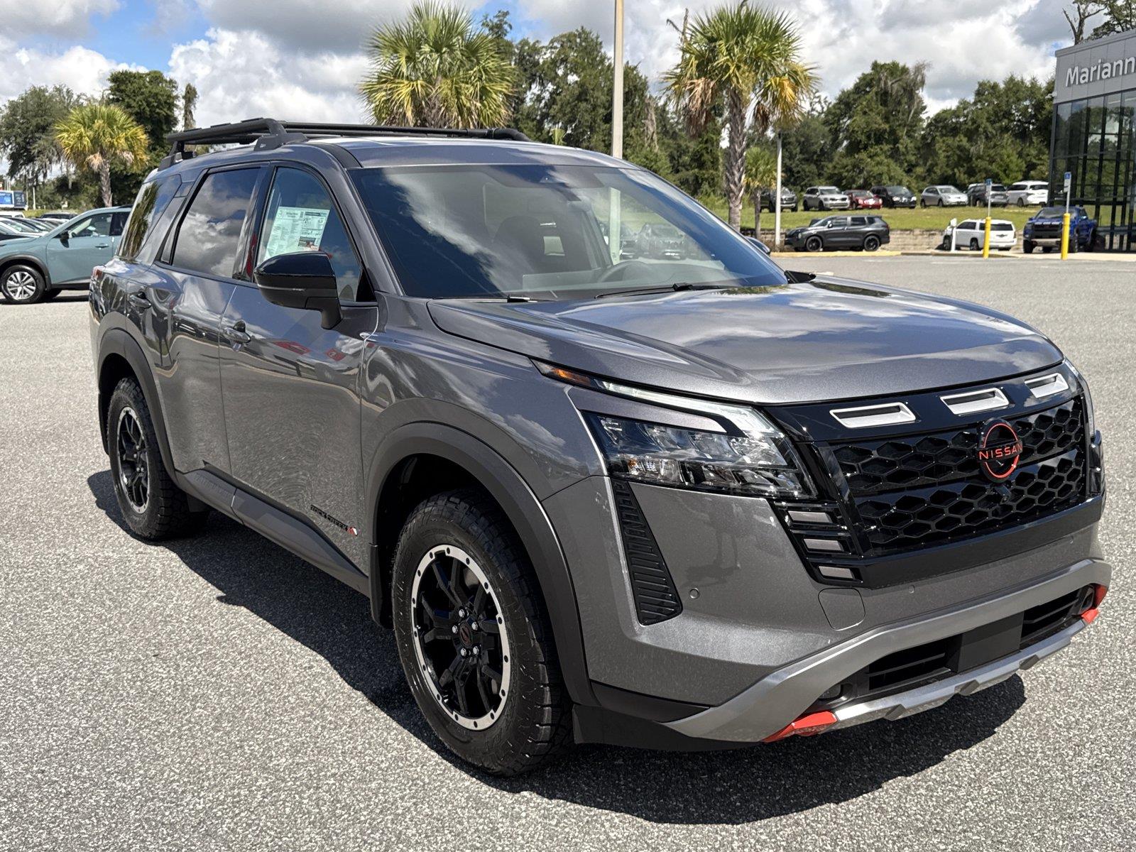 Gray (Gun Metallic) 2026 Nissan Pathfinder SUV / Crossover All-Wheel Drive Automatic
