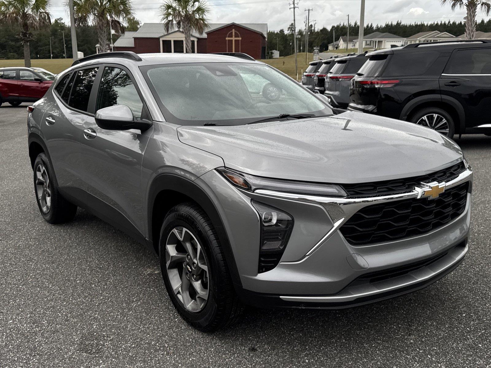 2025 Chevrolet Trax LT FWD
