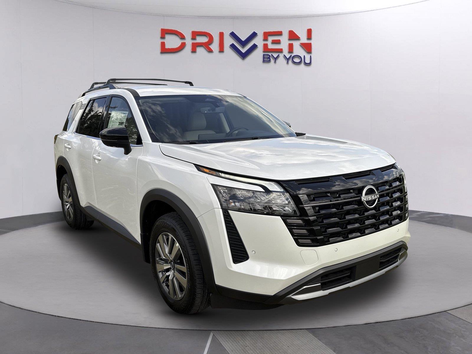 Everest White Pearl Tricoat 2026 Nissan Pathfinder SUV / Crossover Front-Wheel Drive Automatic