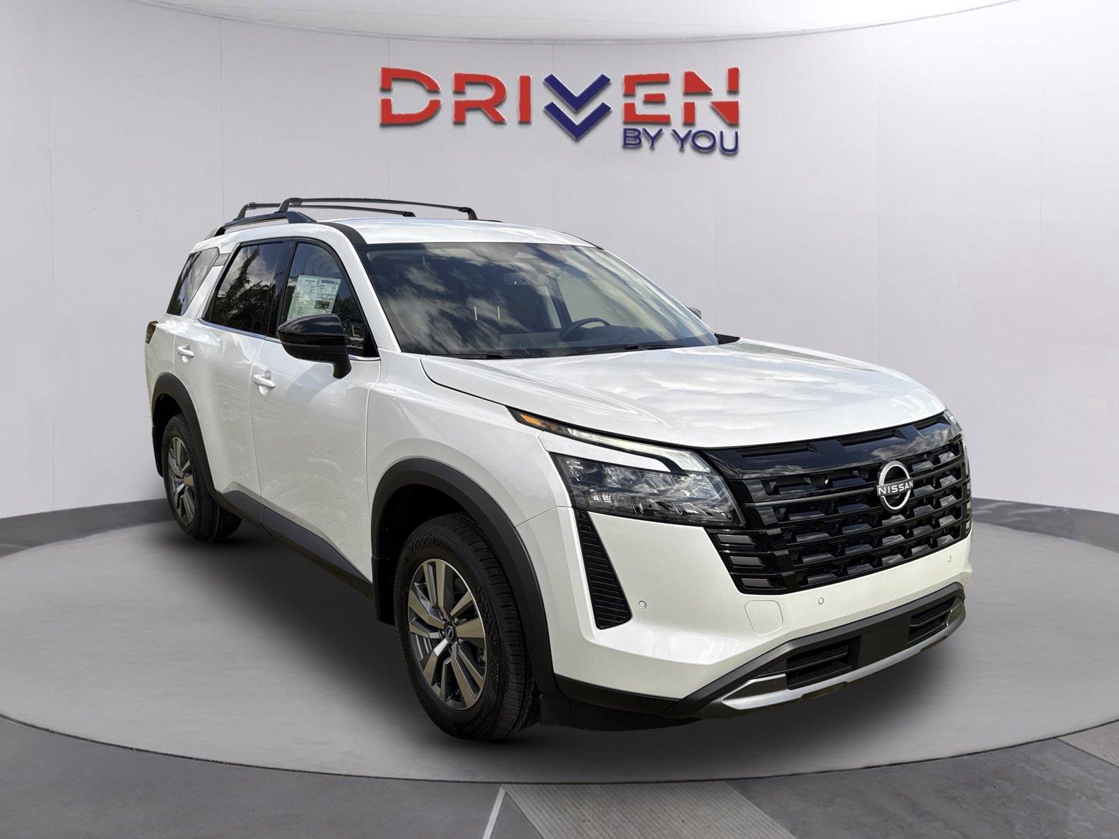 Everest White Pearl Tricoat 2026 Nissan Pathfinder SUV / Crossover Front-Wheel Drive Automatic