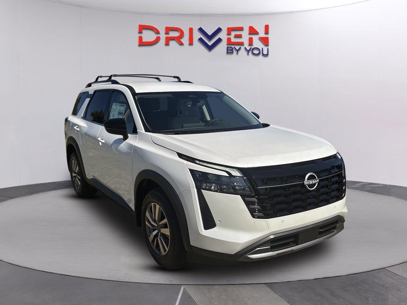 Everest White Pearl Tricoat 2026 Nissan Pathfinder SUV / Crossover Front-Wheel Drive Automatic