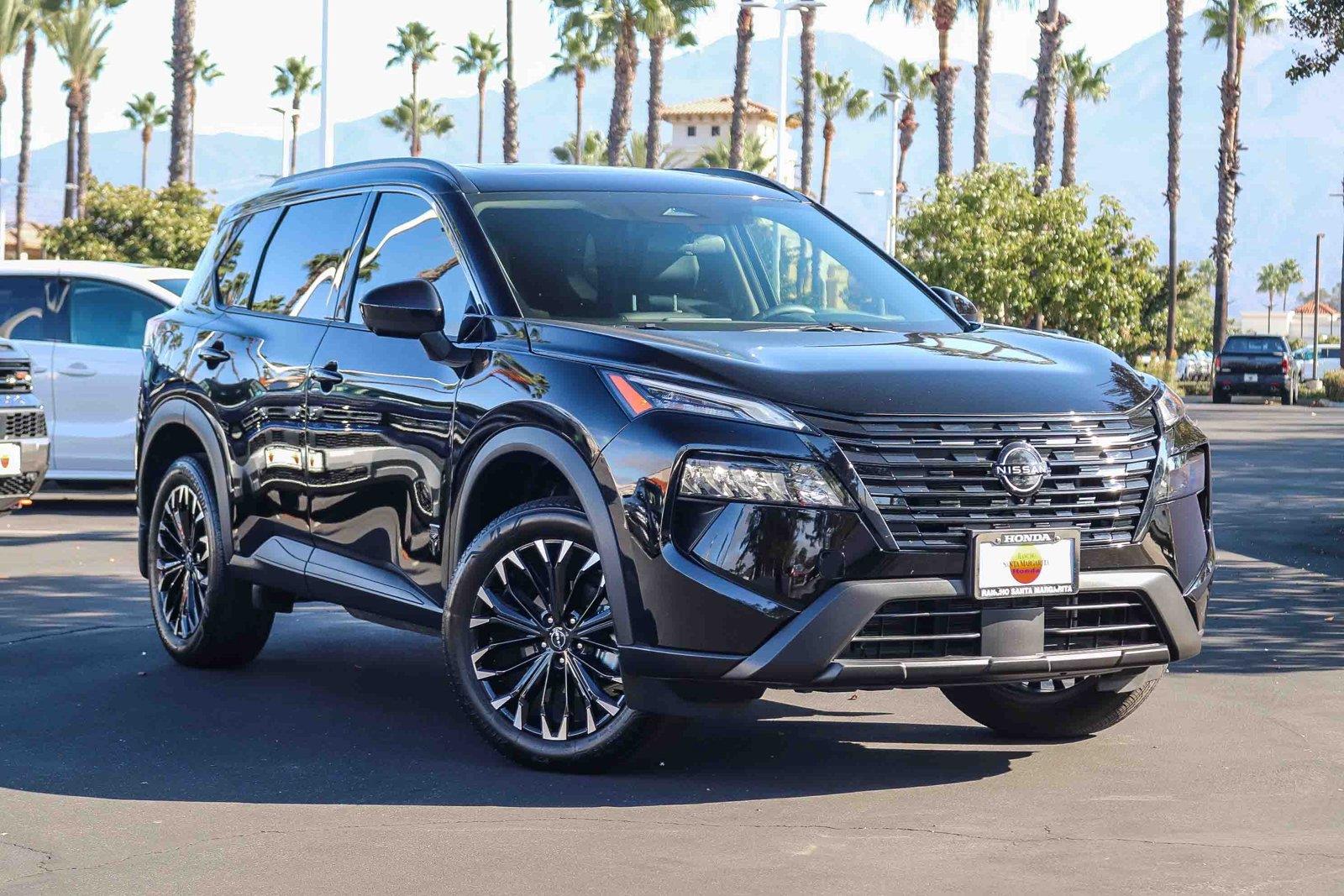 2026 Nissan Rogue Dark Armor FWD