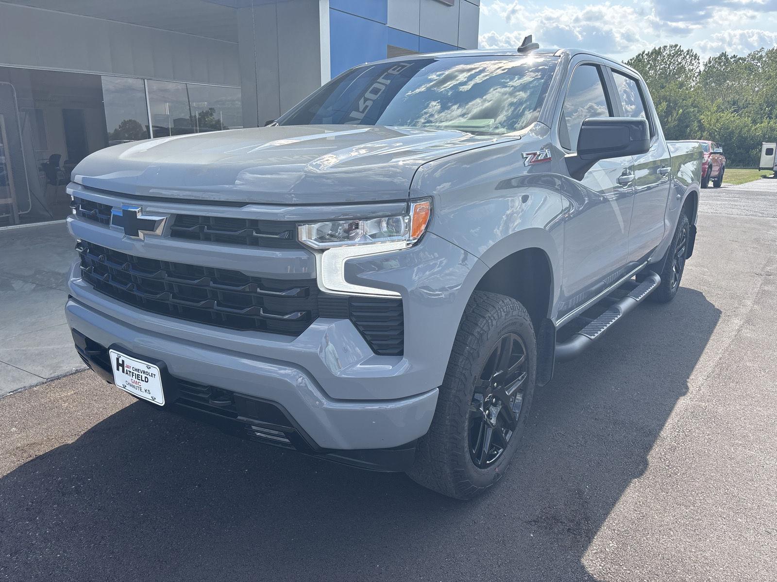 2025 Chevrolet Silverado 1500 RST Crew Cab 4WD