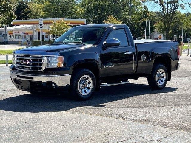 Onyx Black 2010 GMC Sierra 1500 Pickup Truck 4X2 4-Speed Automatic Overdrive