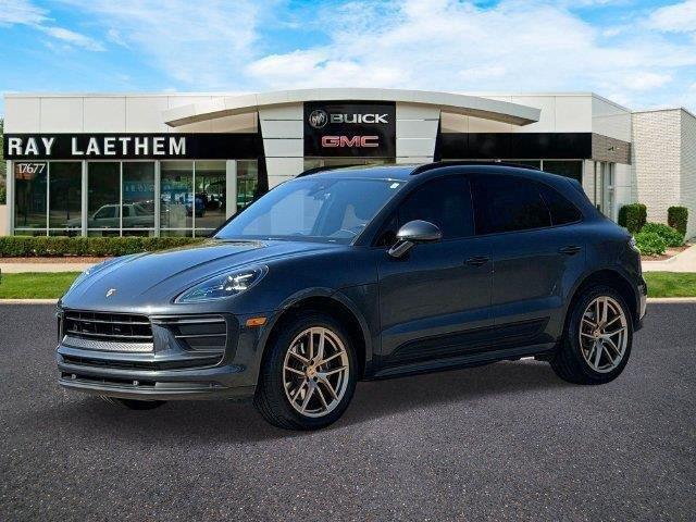 2022 Porsche Macan AWD