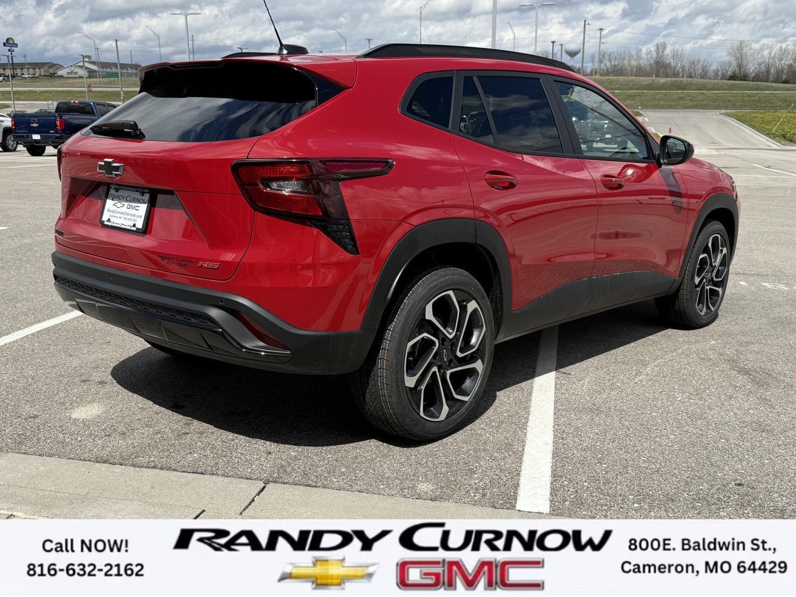 View vehicle photo 5