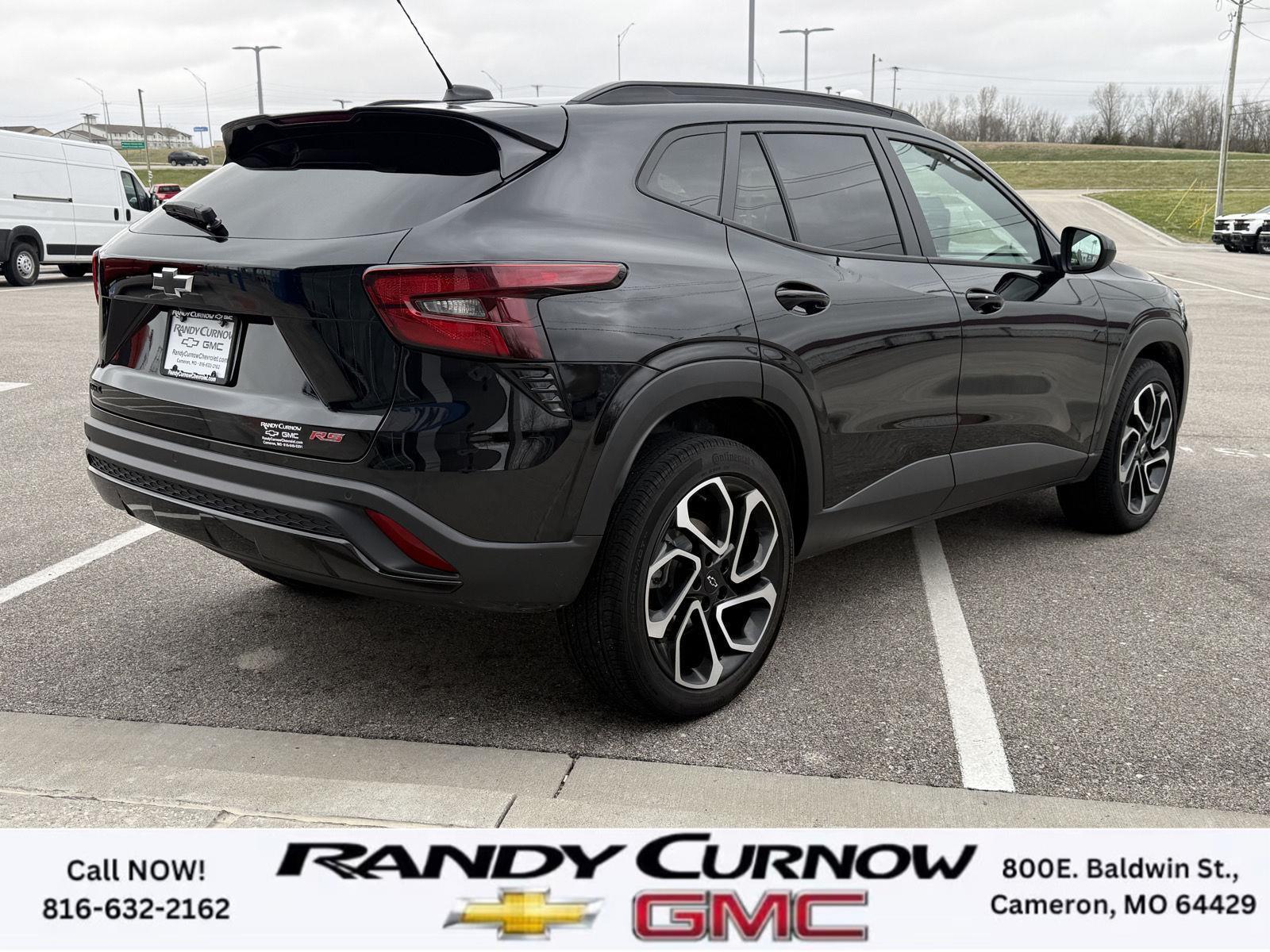 View vehicle photo 5