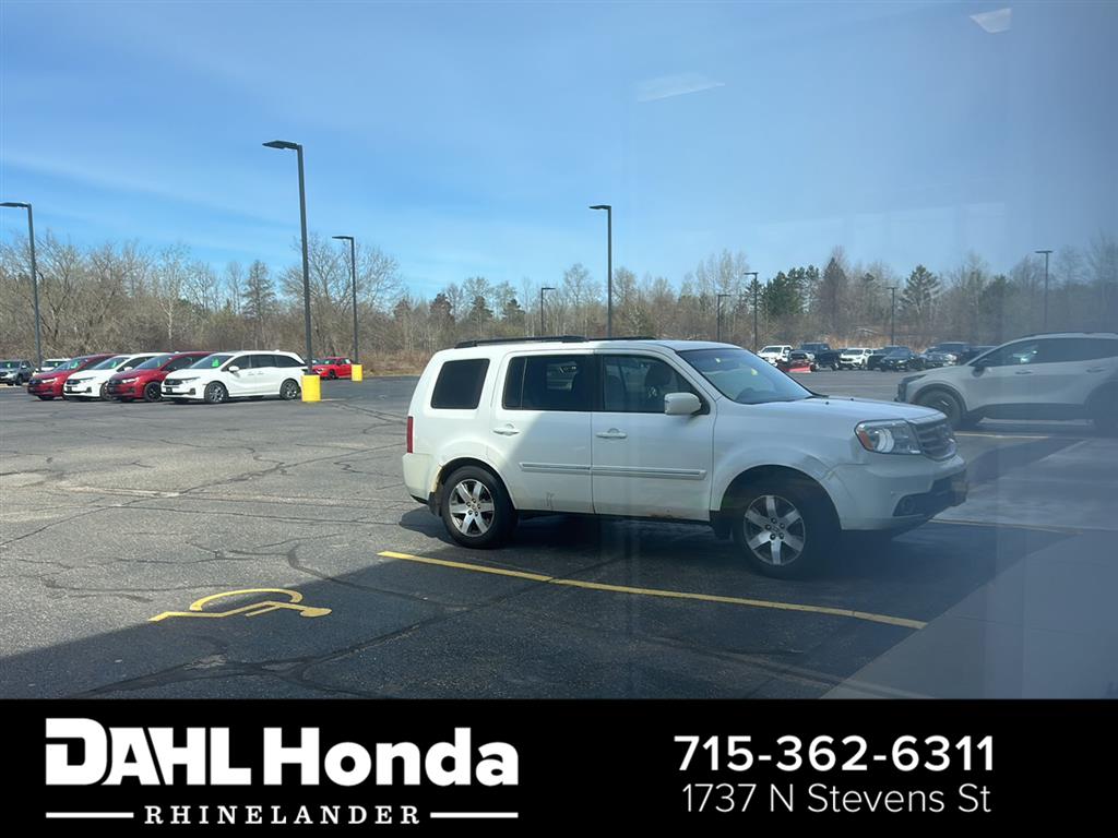 White Diamond Pearl 2013 Honda Pilot Touring 4WD SUV / Crossover Four-Wheel Drive Automatic