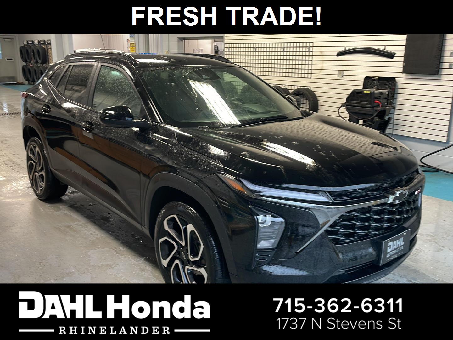 Mosaic Black Metallic 2024 Chevrolet Trax RS with 2RS FWD SUV / Crossover Front-Wheel Drive 6-Speed Automatic