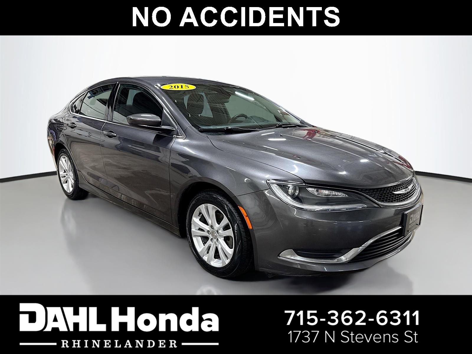 2015 Chrysler 200 Limited Sedan FWD