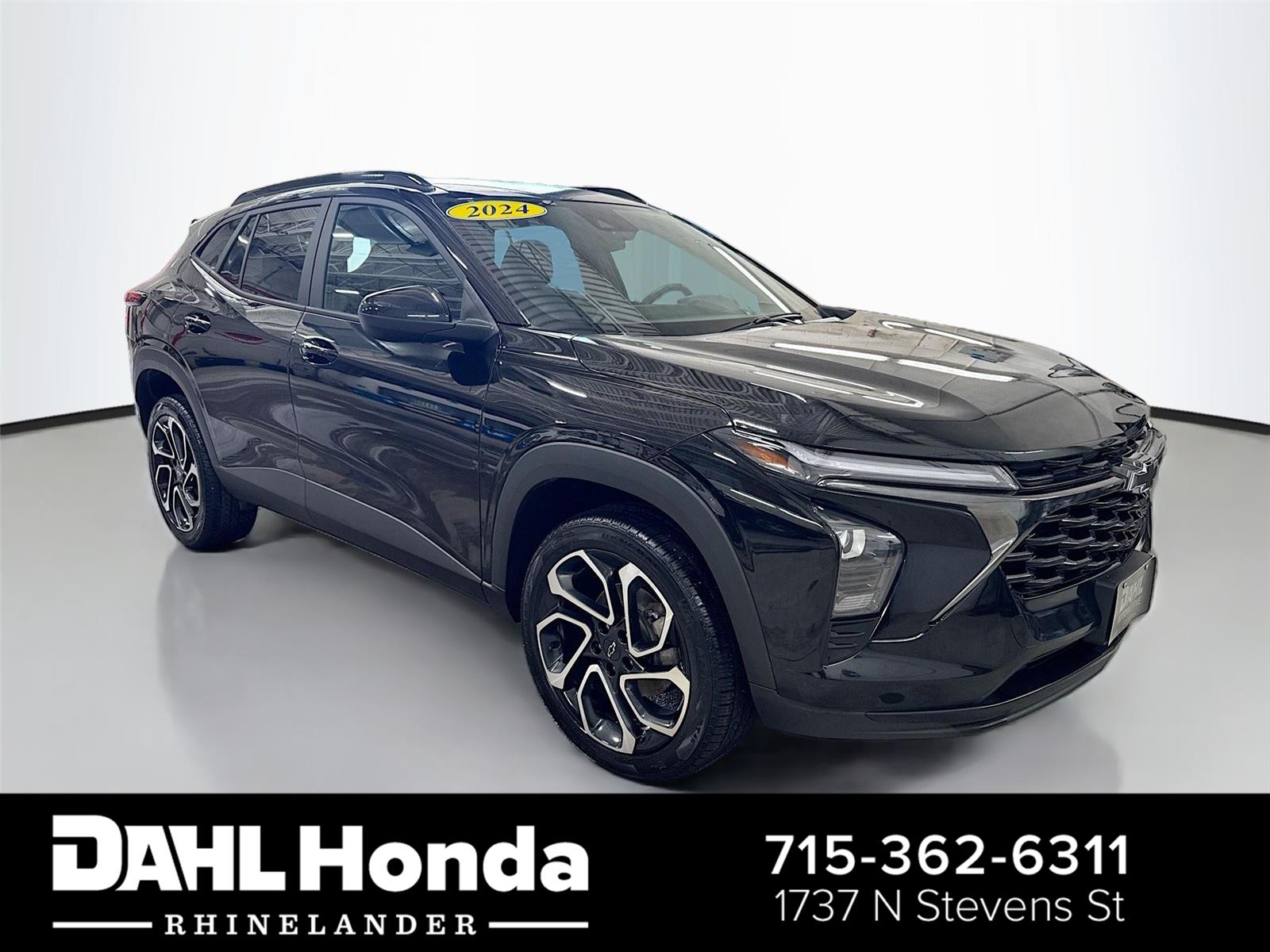Mosaic Black Metallic 2024 Chevrolet Trax RS with 2RS FWD SUV / Crossover Front-Wheel Drive 6-Speed Automatic