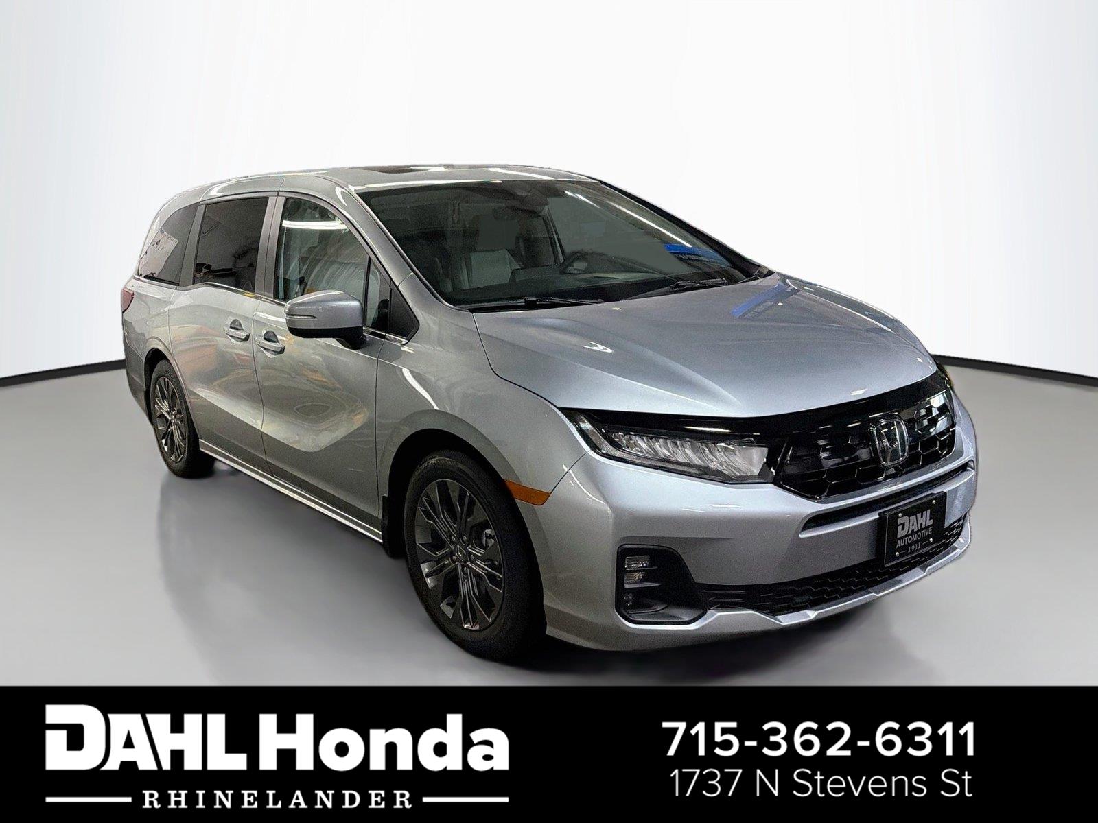 Solar Silver Metallic 2027 Honda Odyssey Minivan Front-Wheel Drive Automatic